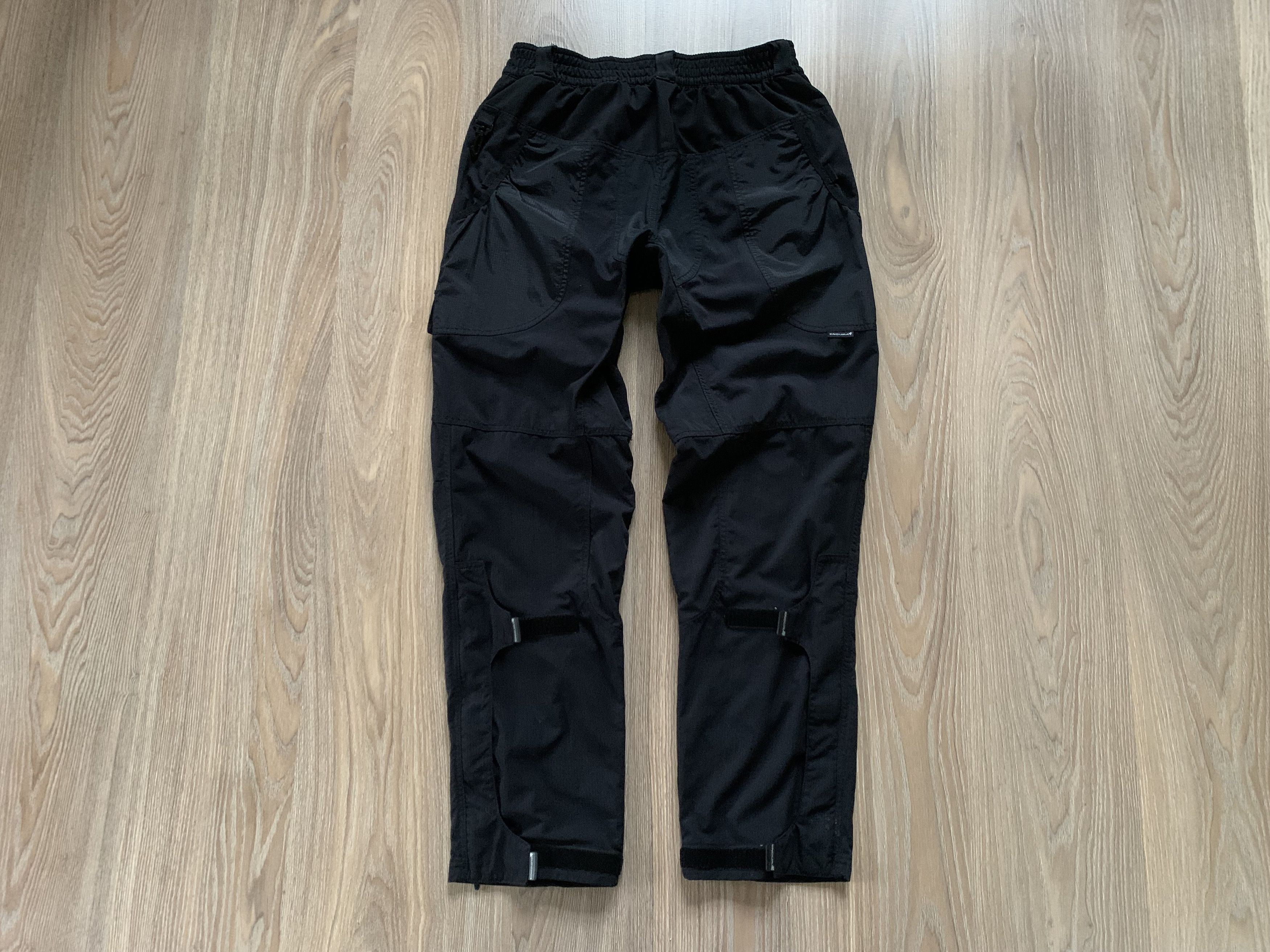 Other Endura Black Waterproof Cycling Trousers Pants Size US 33 - 3 Thumbnail