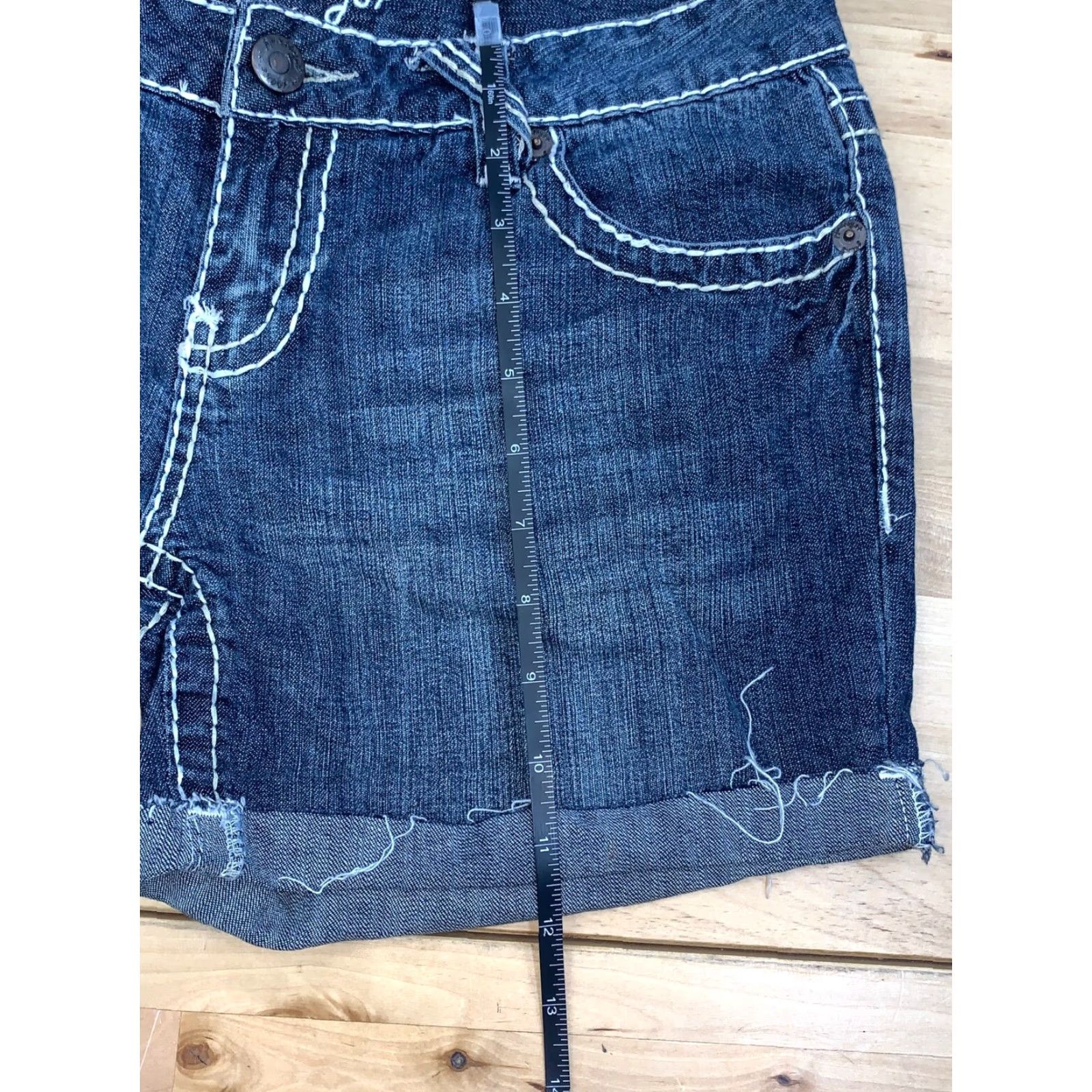 Vintage Amethyst Low Rise Cut Off Jean Shorts Juniors Size 9 Distressed #2527 Size 24" / US 00 / IT 34 - 4 Thumbnail