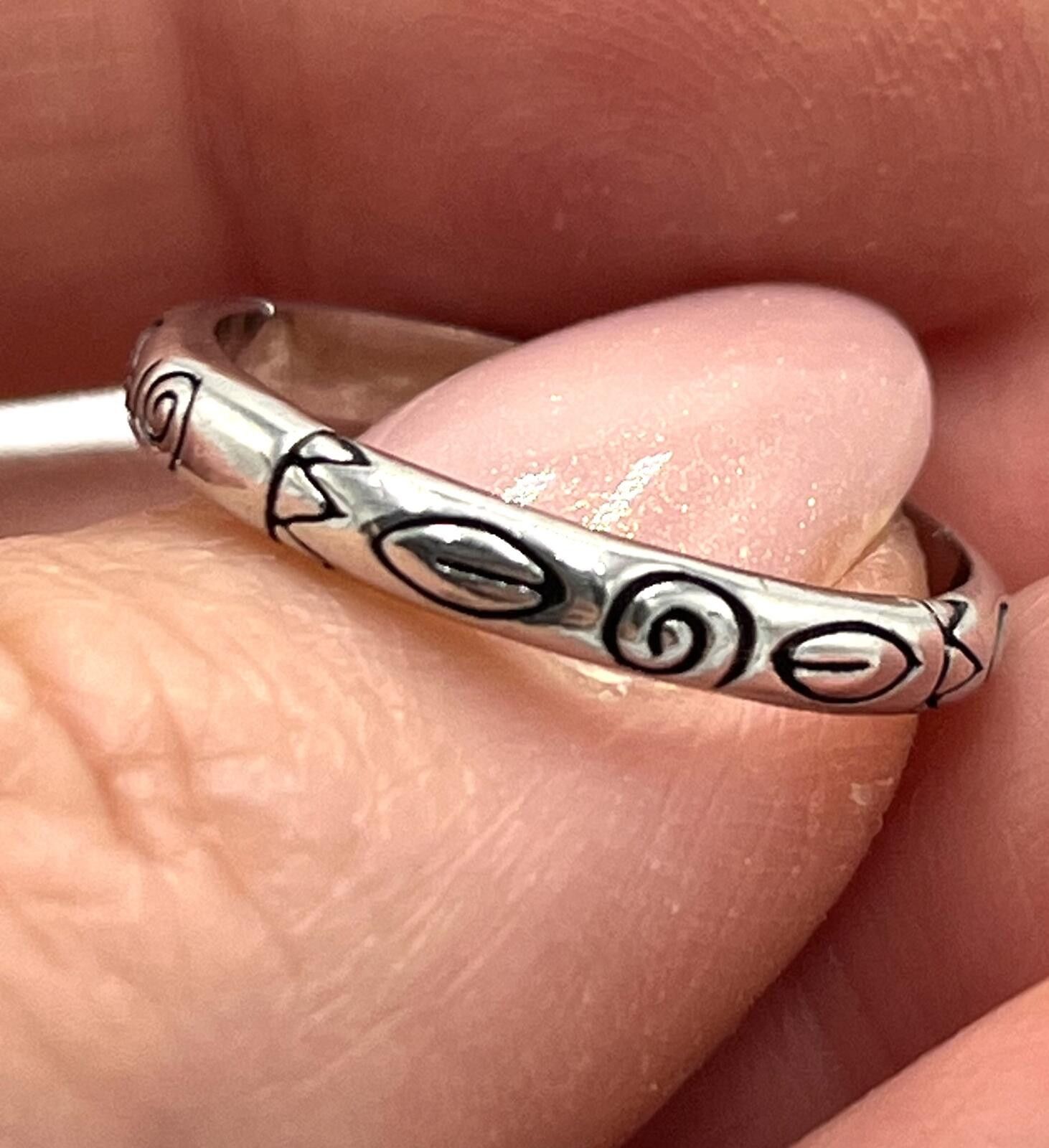 Other Engraved Southwestern Sterling Silver Laquer Embossed Ring Size ONE SIZE - 4 Thumbnail