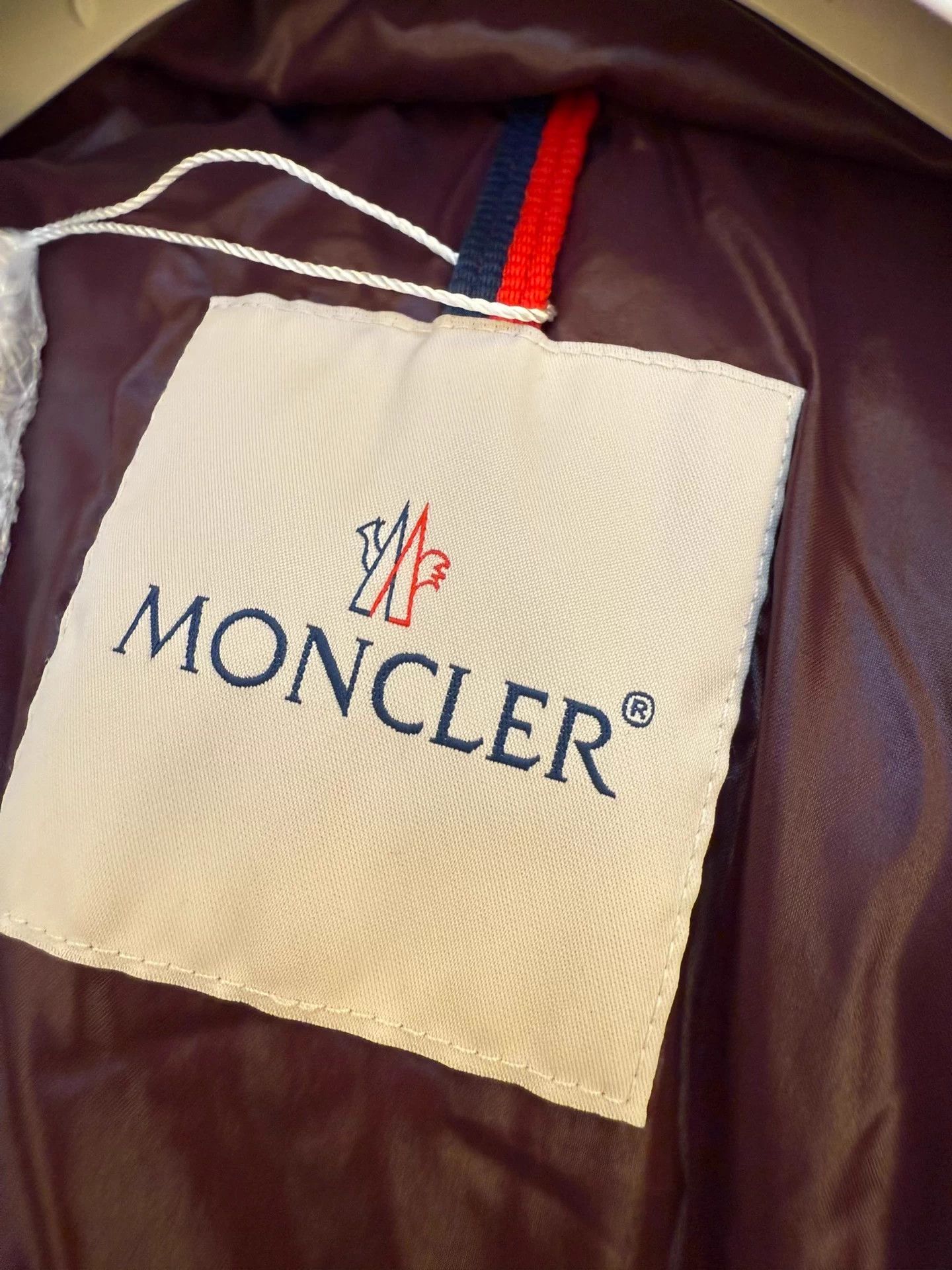 Moncler Moncler Luzule down vest Wmns 0 98N Auth Size XS / US 0-2 / IT 36-38 - 6 Thumbnail