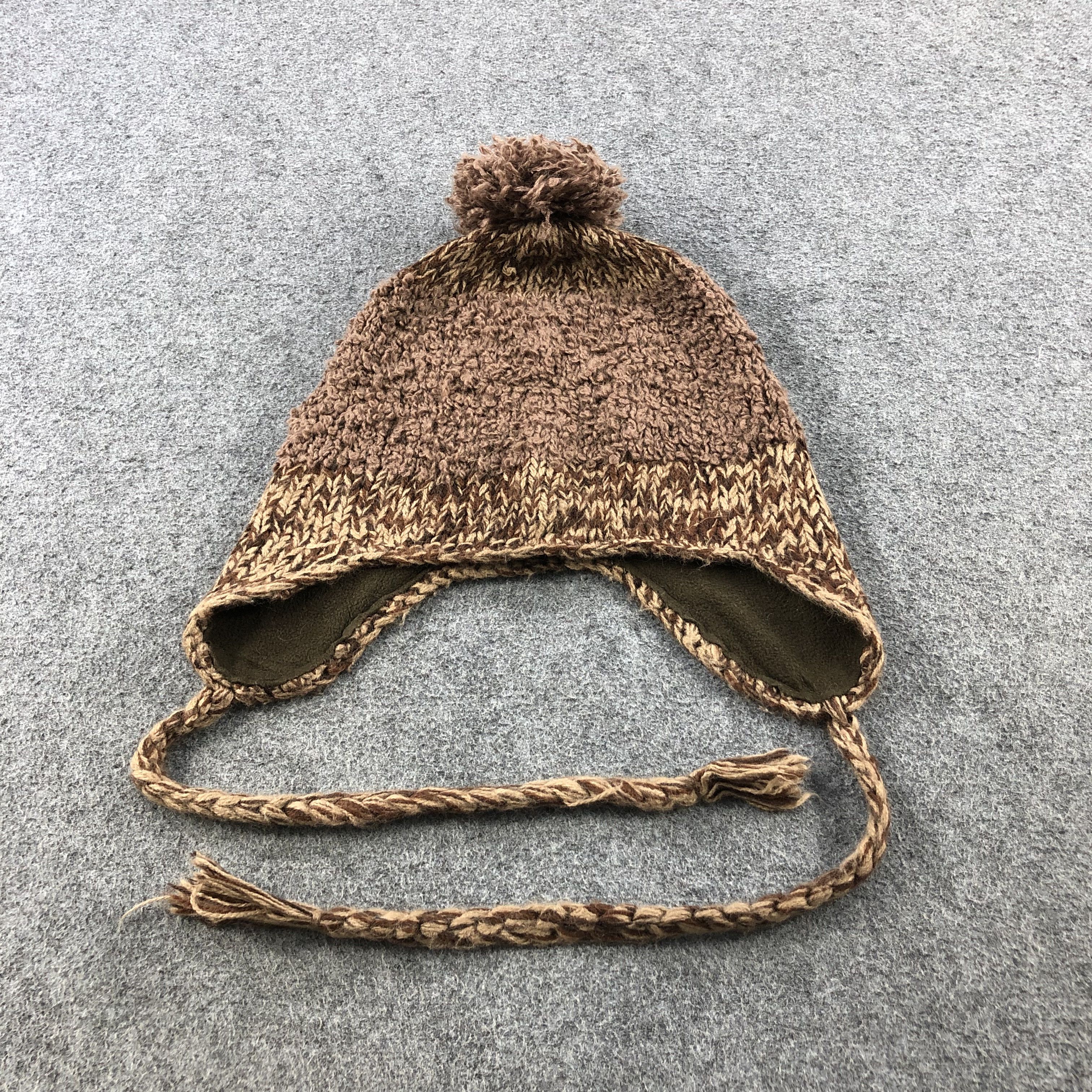 Vintage Chubby Pucks Earflap Bobble Beanie Snow Hat Snowcap B82 Size ONE SIZE - 1 Thumbnail