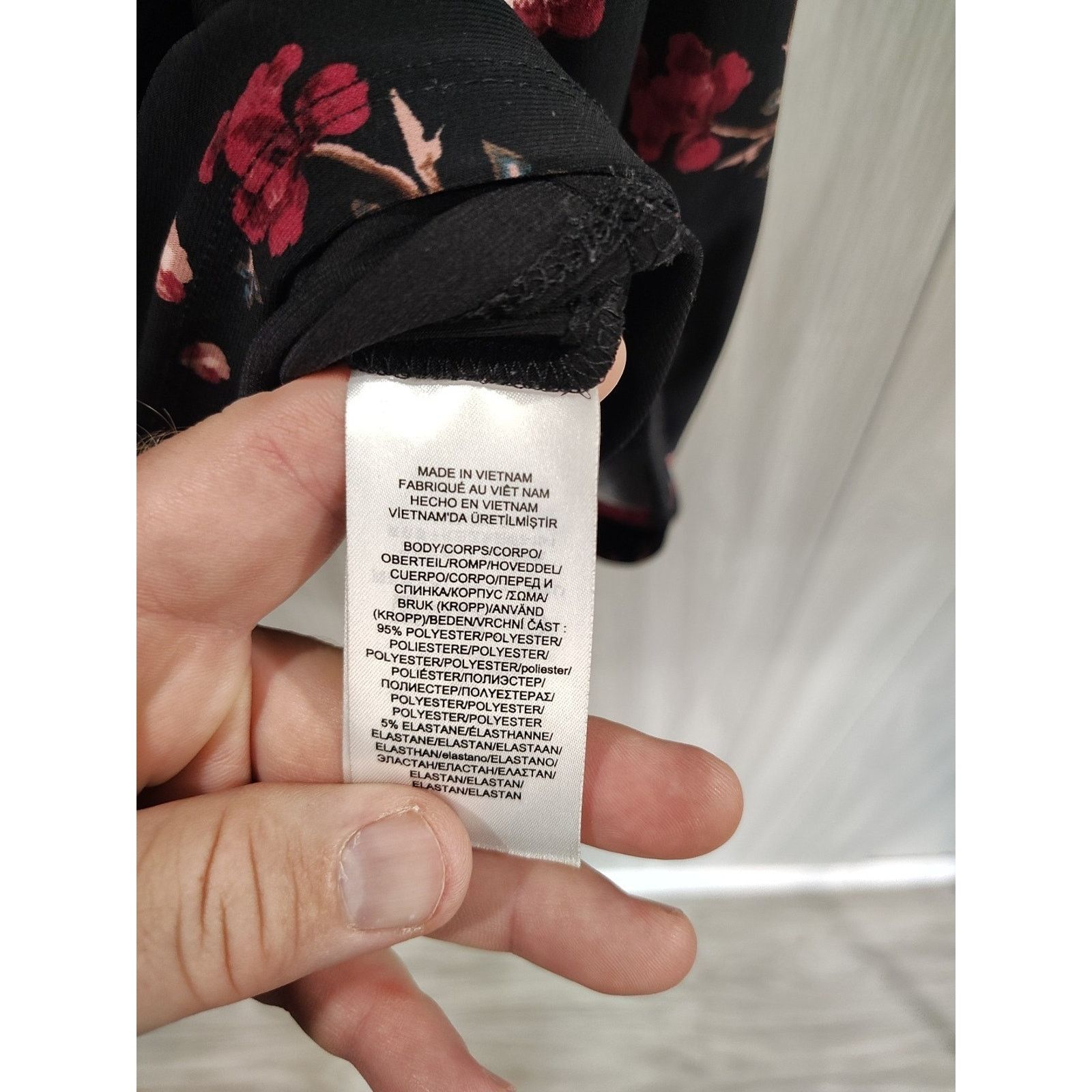 Lauren Ralph Lauren Women's Lauren Ralph Lauren Dark Floral Faux Wrap Size 10 Size L / US 10 / IT 46 - 4 Thumbnail