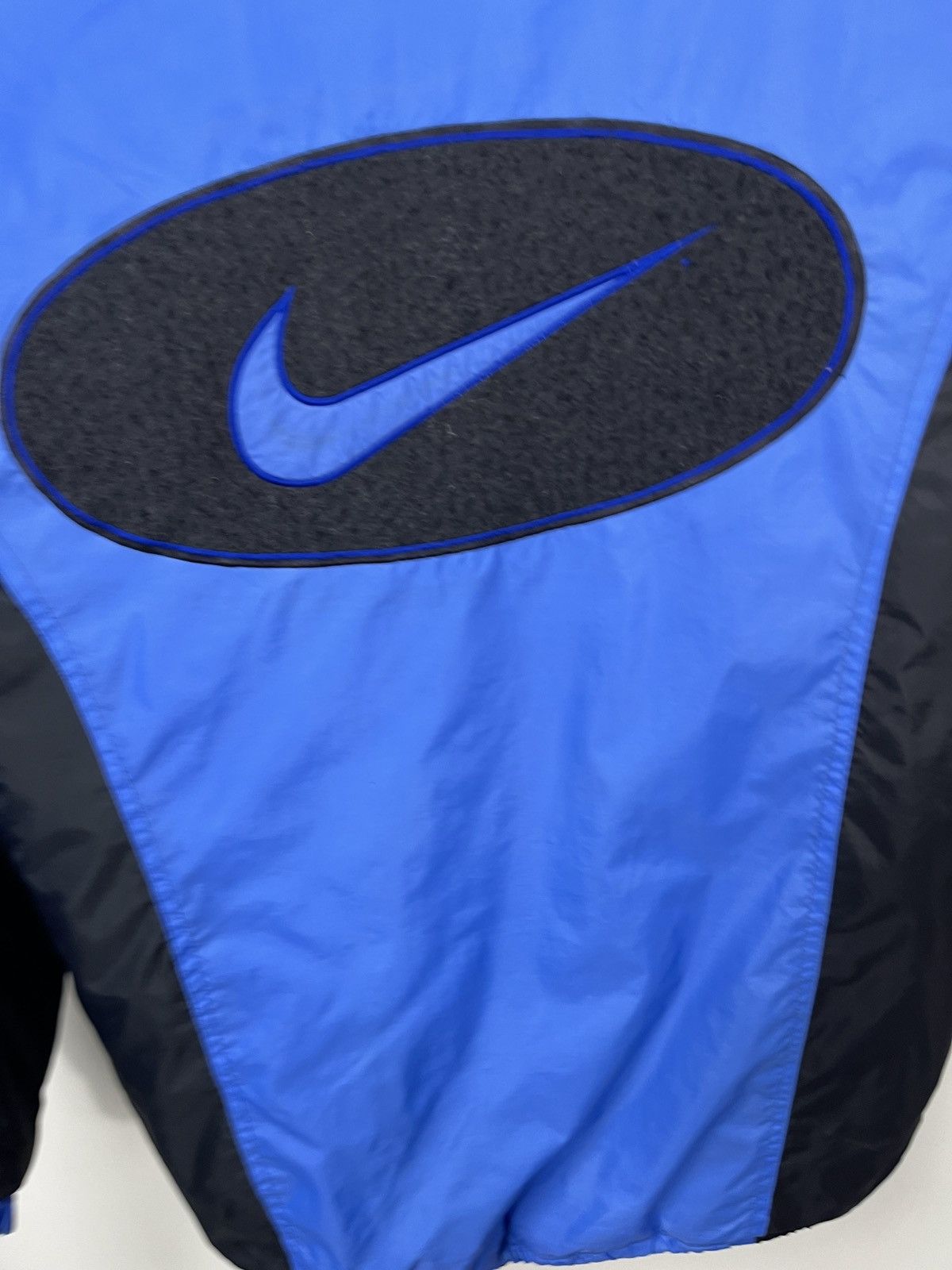 Nike Vintage Nike Big Swoosh Y2K 90s Retro Hype Jacket Size US L / EU 52-54 / 3 - 5 Thumbnail
