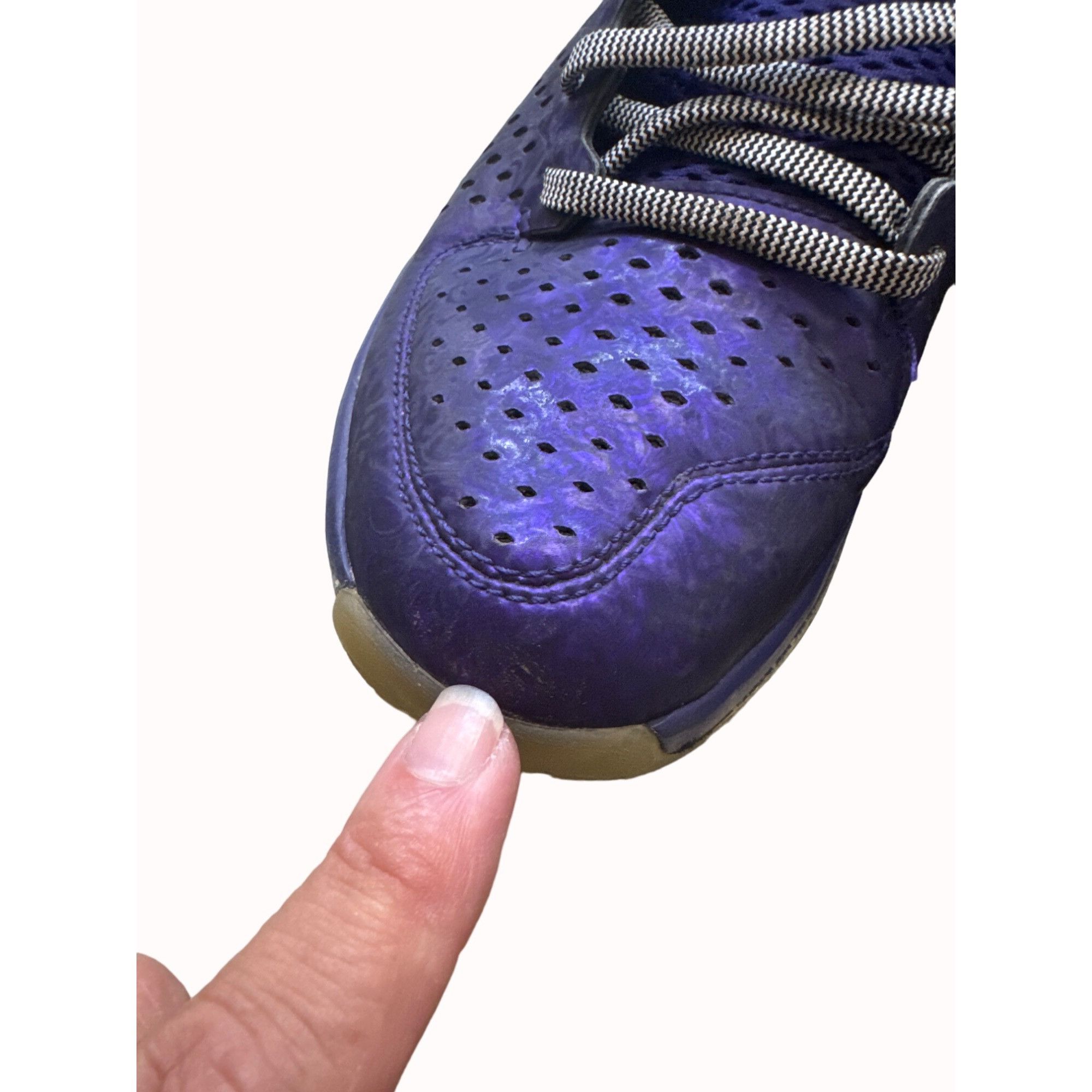 Adidas Adidas Rose Night Before Xmas 2012 men’s purple basketball s Size US 8.5 / EU 41-42 - 5 Thumbnail