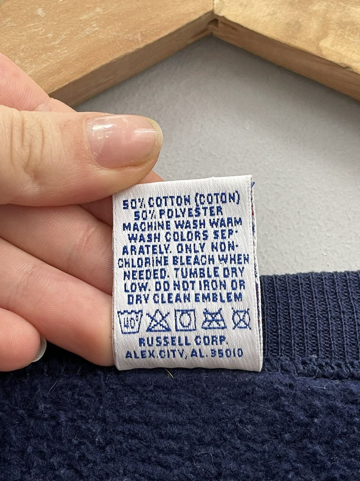 Russell Athletic Russel athletic blank sun faded hoodie sweatshirt Size US XL / EU 56 / 4 - 5 Thumbnail
