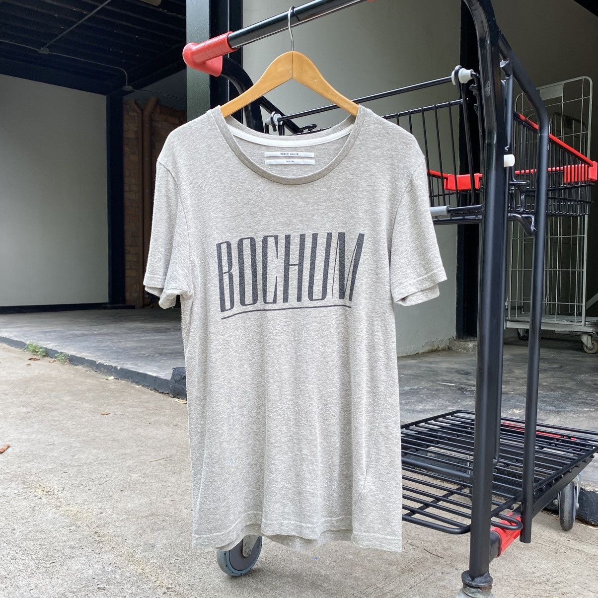 Robert Geller ROBERT GELLER Light Grey Graphic Logo T-Shirt Size US S / EU 44-46 / 1 - 15 Thumbnail
