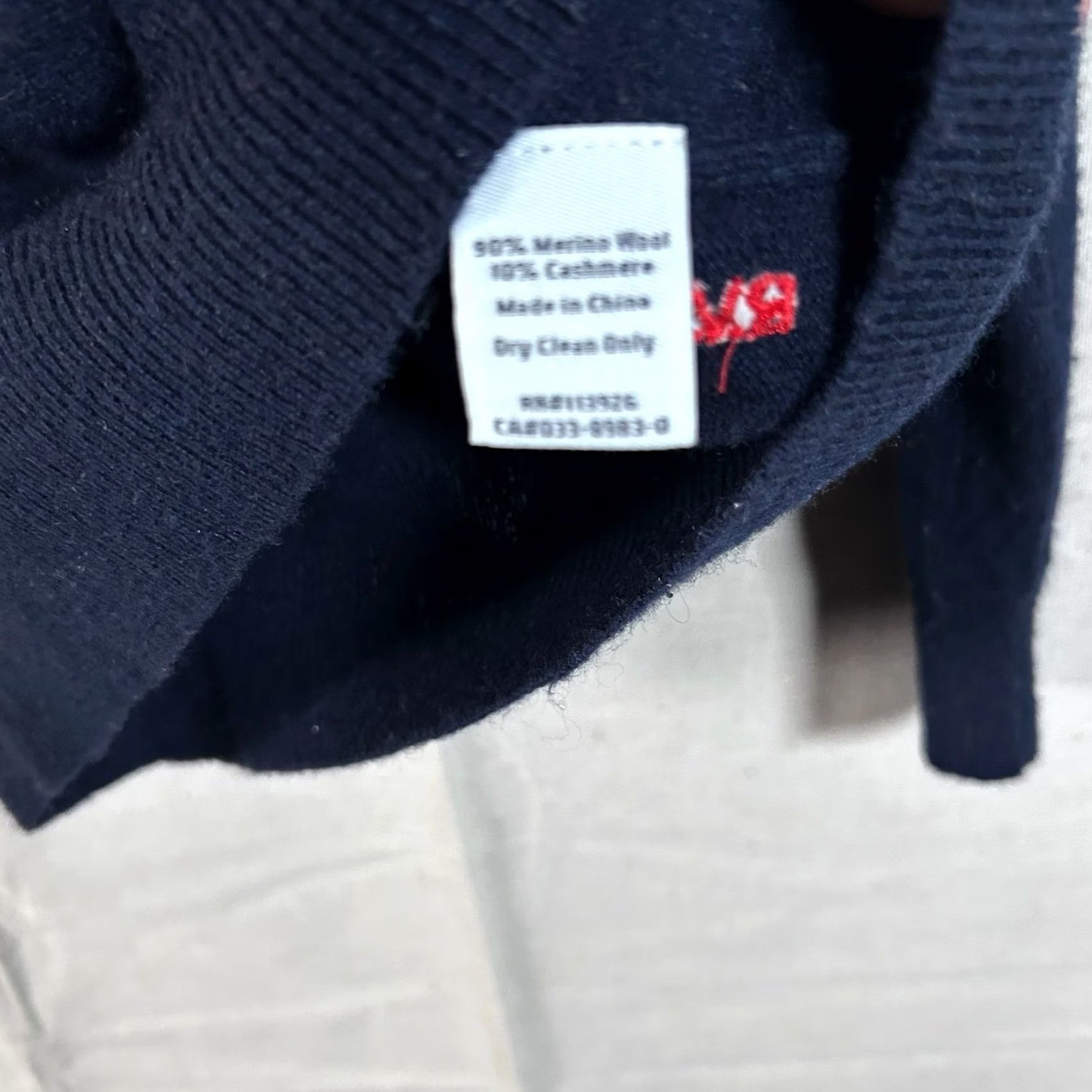 Vintage RVYC Navy Blue Merino Wool Cashmere Blend V-Neck Sweater Mens Small Size US S / EU 44-46 / 1 - 3 Thumbnail