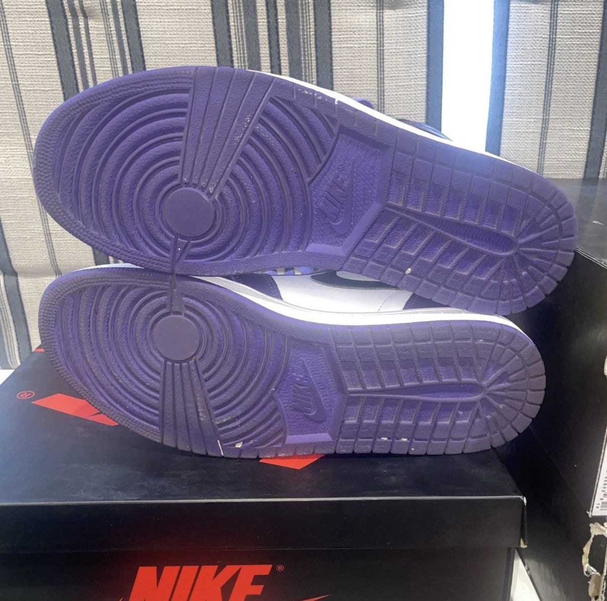 Jordan Brand Jordan 1 Retro OG High Court Purple 2.0 size 11.5 Size US 11.5 / EU 44-45 - 5 Thumbnail