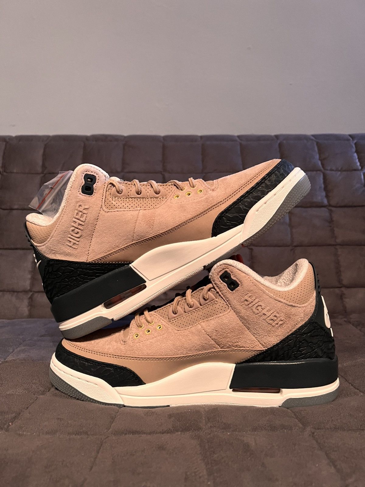 Nike JORDAN 3 RETRO JTH NRG 'BIO BEIGE' Size US 9 / EU 42 - 3 Thumbnail