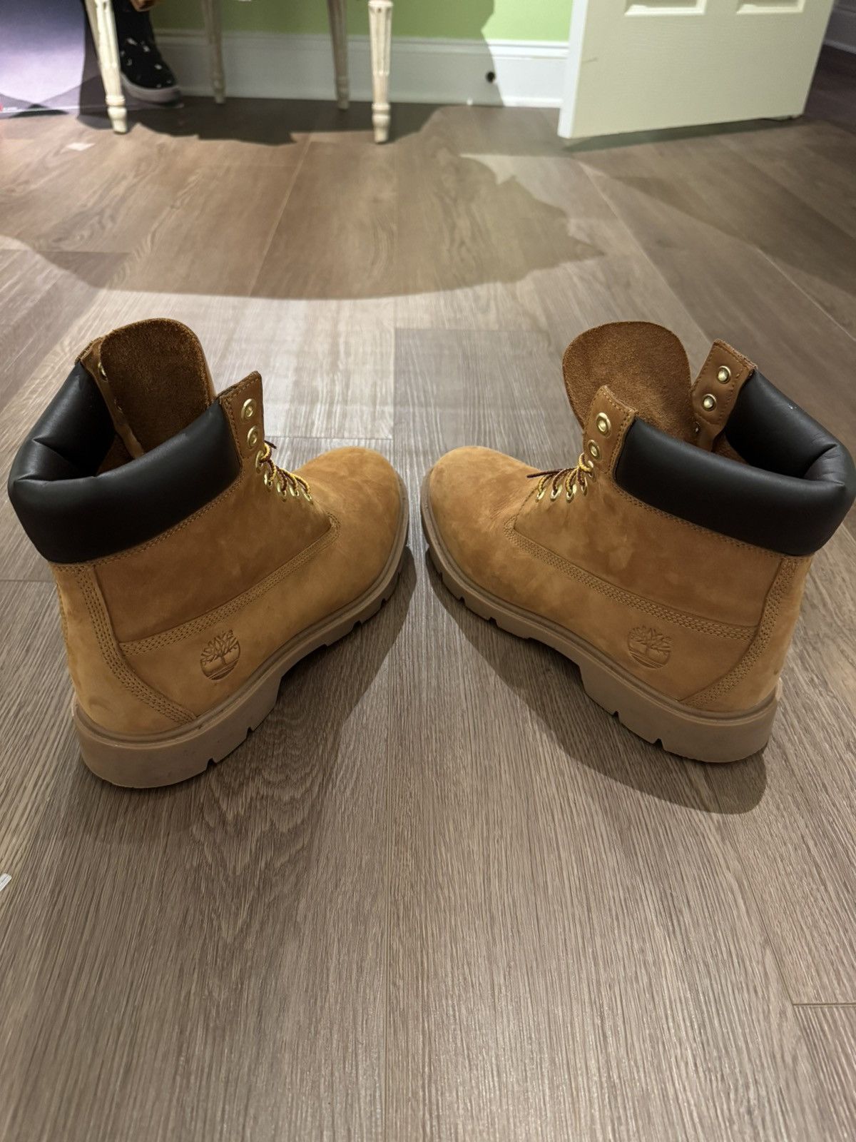 Timberland Iconic Mens Timberland Boots Size 9.5 Barely Worn Size US 9.5 / EU 42-43 - 3 Thumbnail