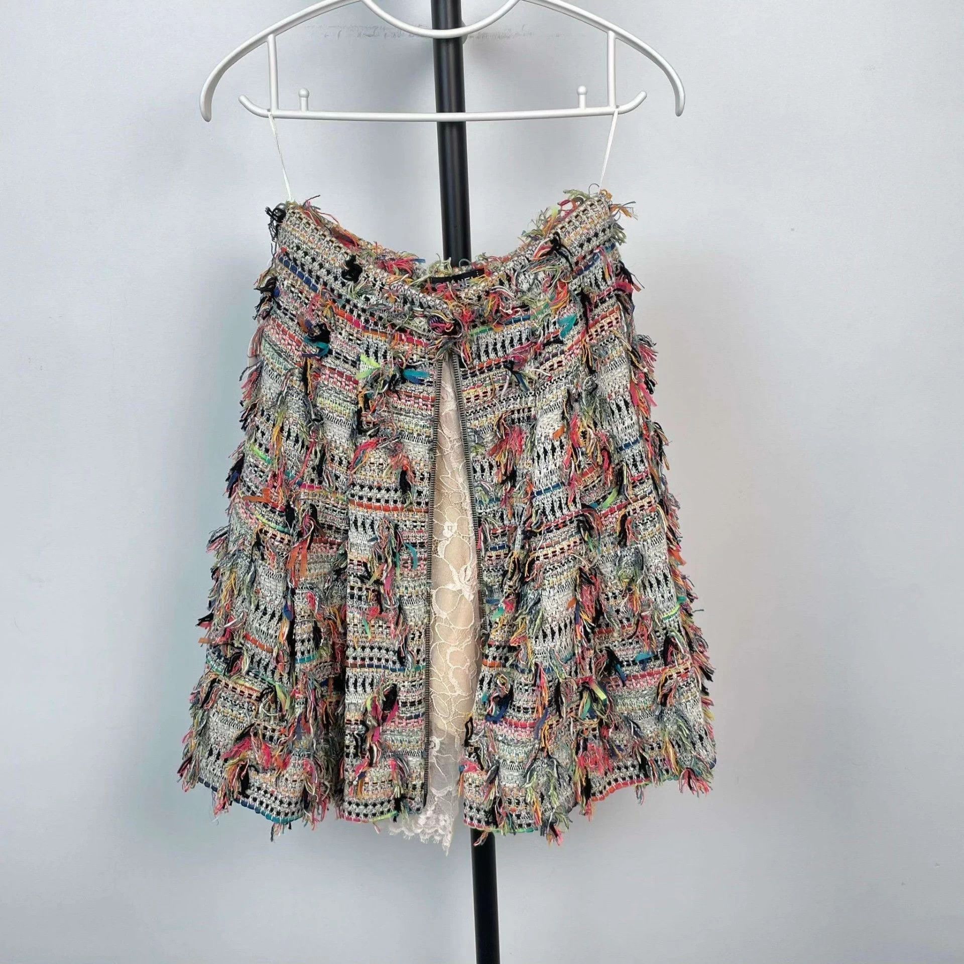 Chanel Chanel colorblocked tweed skirt 36 Size 26" / US 2 / IT 38 - 1 Thumbnail