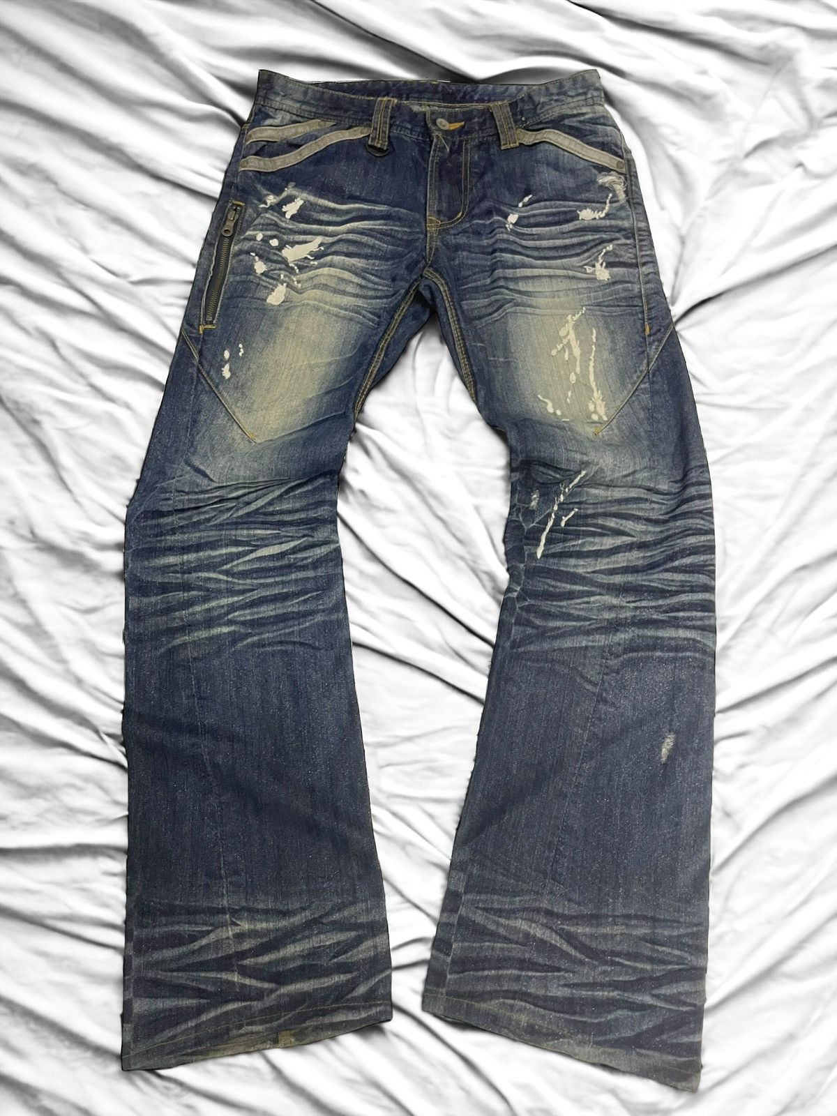 HIDEAWAYS × Hysteric Glamour Hideaway Nicole Muddy Wash Heavy Whiskers Flared Jeans Size US 30 / EU 46 - 1 Thumbnail
