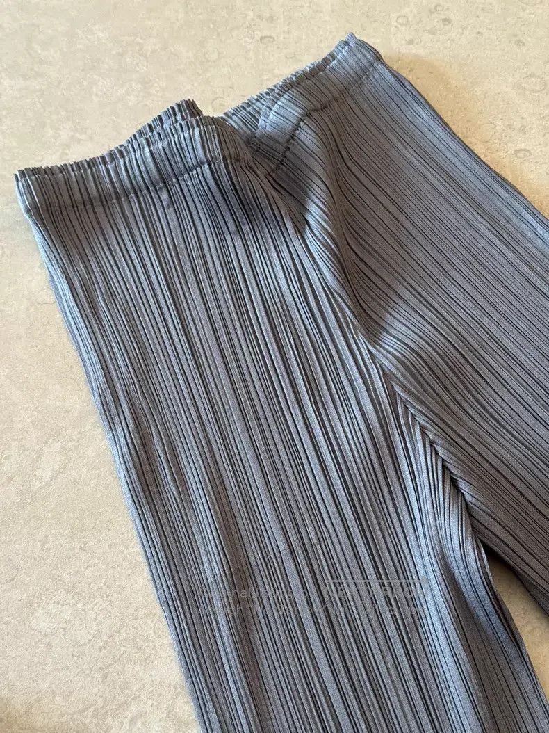 Issey Miyake Issey Miyake Dark Gray Pants Size 26" / US 2 / IT 38 - 2 Thumbnail