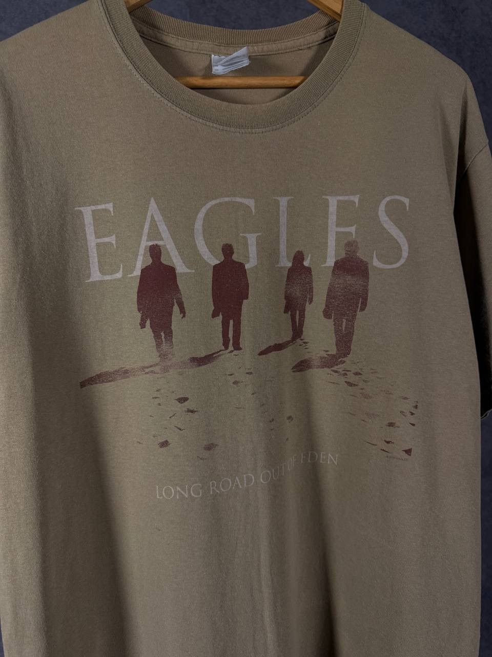 Band Tees Eagles 2009 rock band tour tee Size US L / EU 52-54 / 3 - 4 Thumbnail