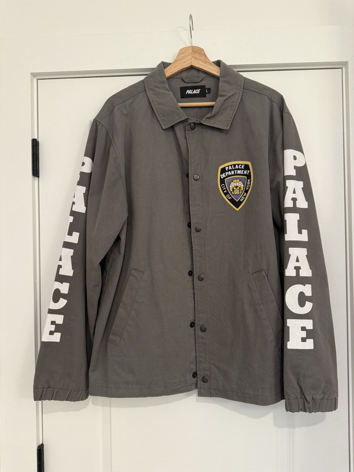 Palace Palace Department Coach Size US L / EU 52-54 / 3 - 12 Thumbnail
