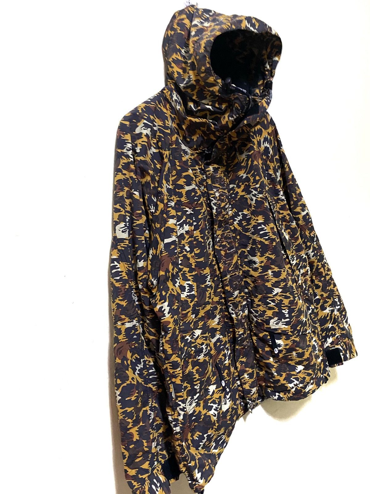 Bape Leopard Camo Snowboard Jacket Size US L / EU 52-54 / 3 - 3 Thumbnail