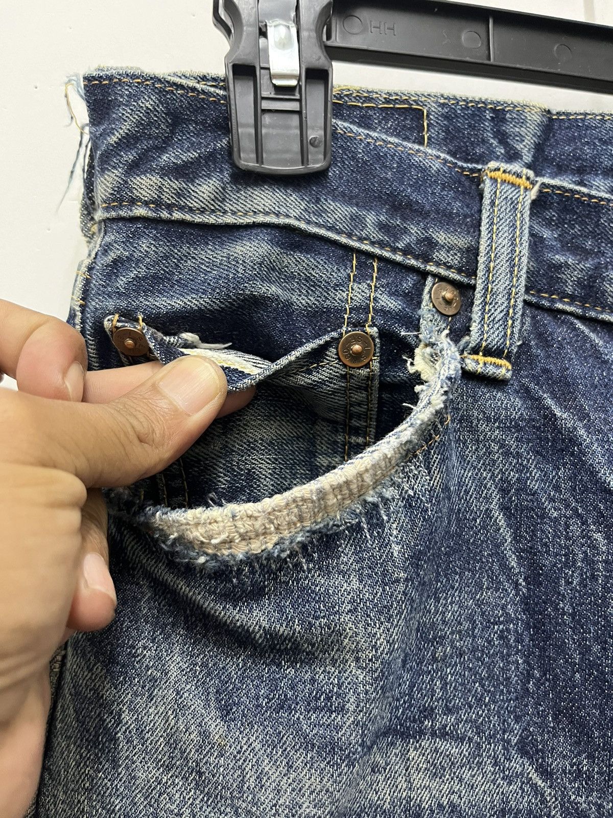 Levi's Vintage Levis 501 XX Big E Selvedge Repaired Denim W30 Size US 30 / EU 46 - 14 Thumbnail