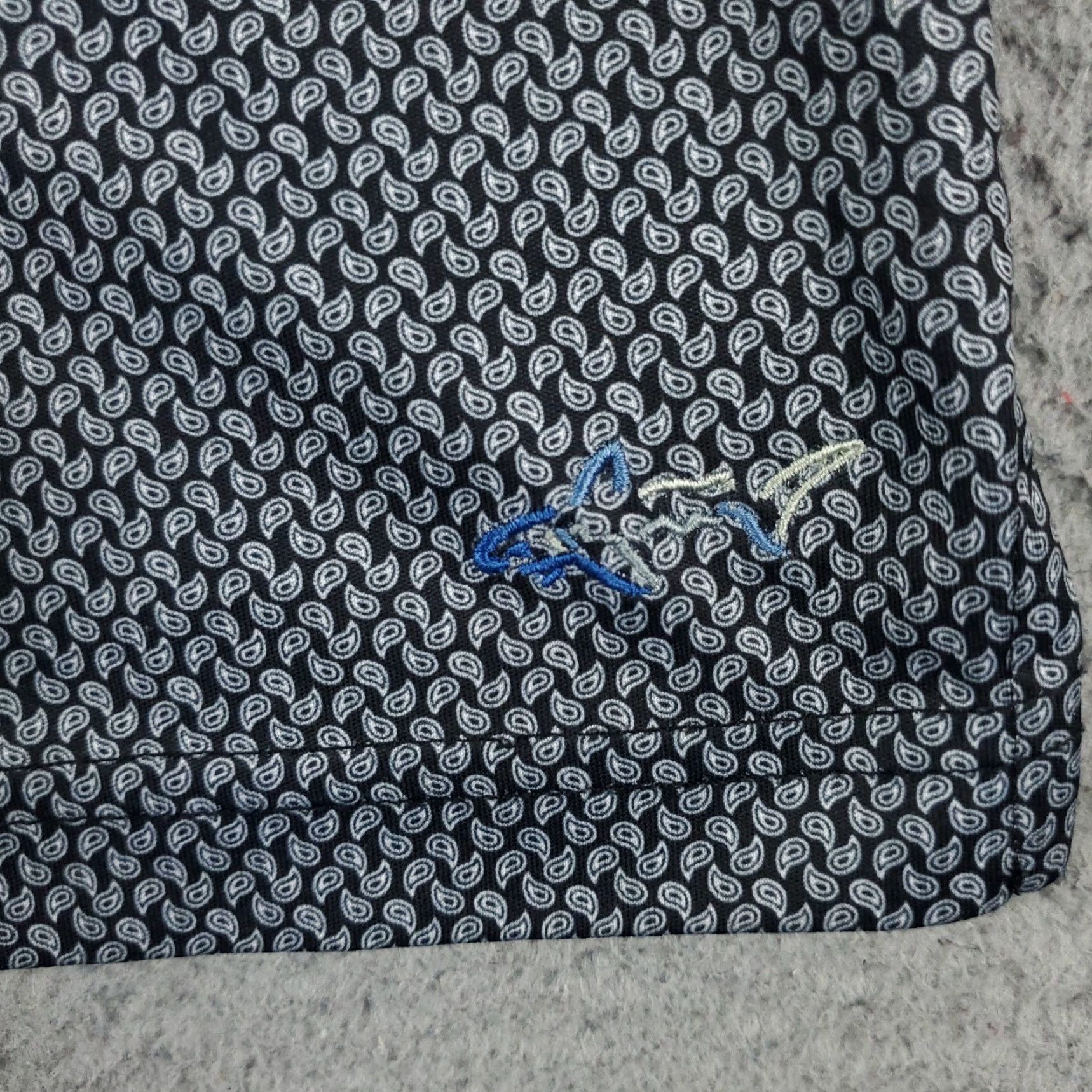 Vintage Greg Norman Polo Shirt Mens M Gray Paisley Shark Golf Short Sleeve STAINED Size US M / EU 48-50 / 2 - 4 Thumbnail