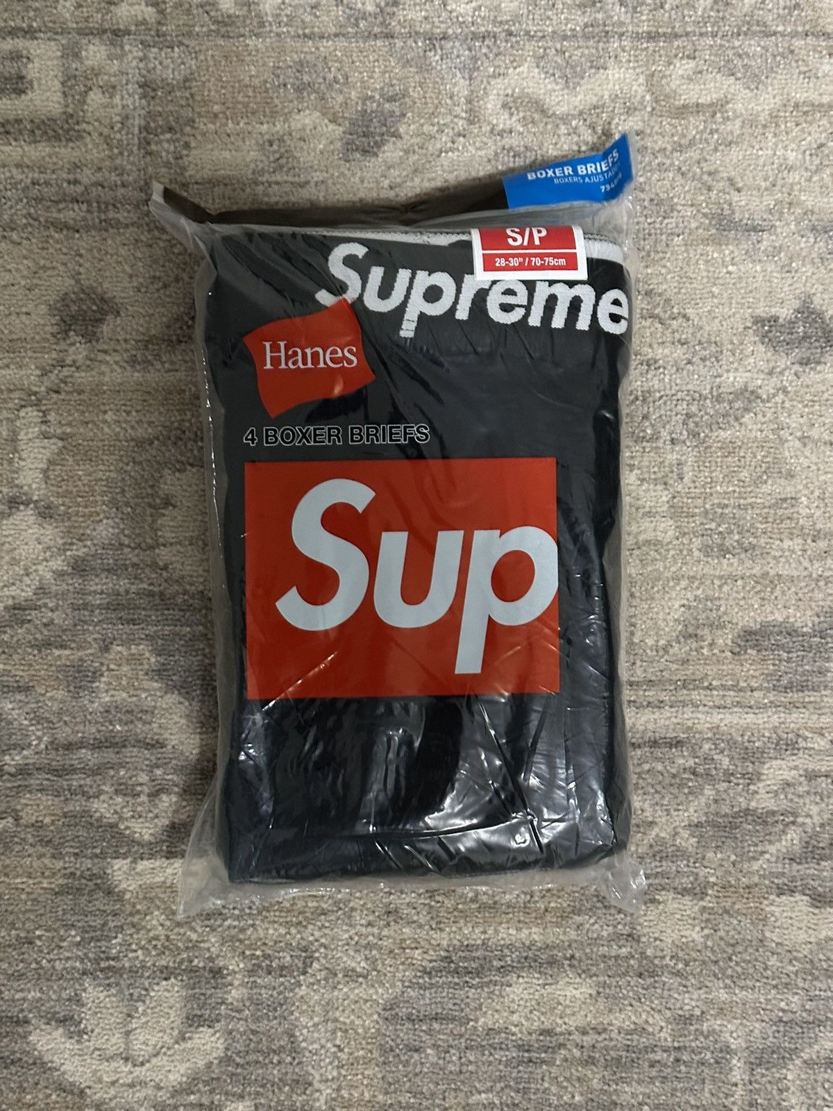 Supreme 4-Pack Supreme Hanes Boxers - S Size ONE SIZE - 1 Thumbnail