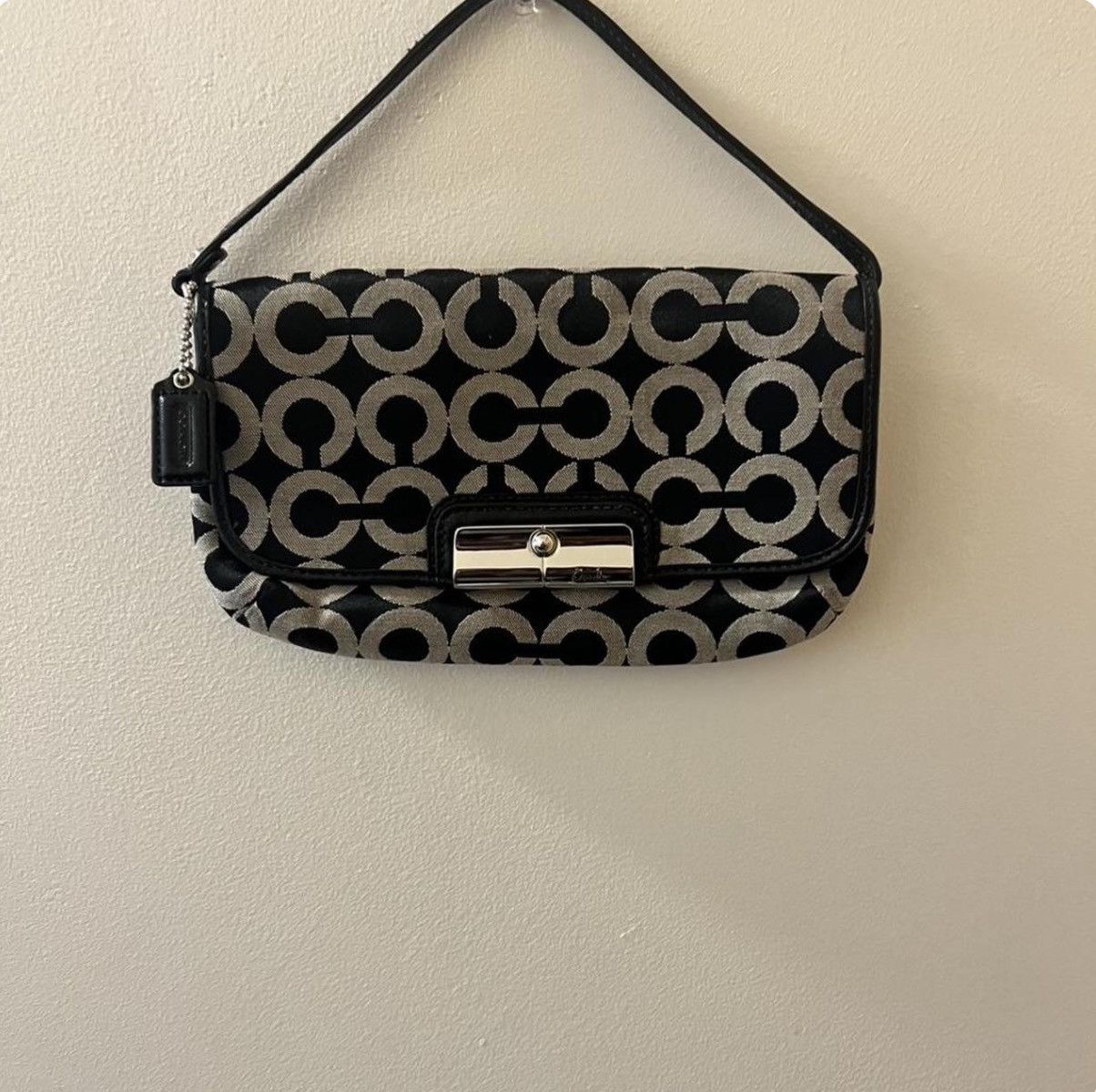 Coach Coach - Kristin Op Art Black & Gray Jacquard Wristlet Size ONE SIZE - 1 Thumbnail