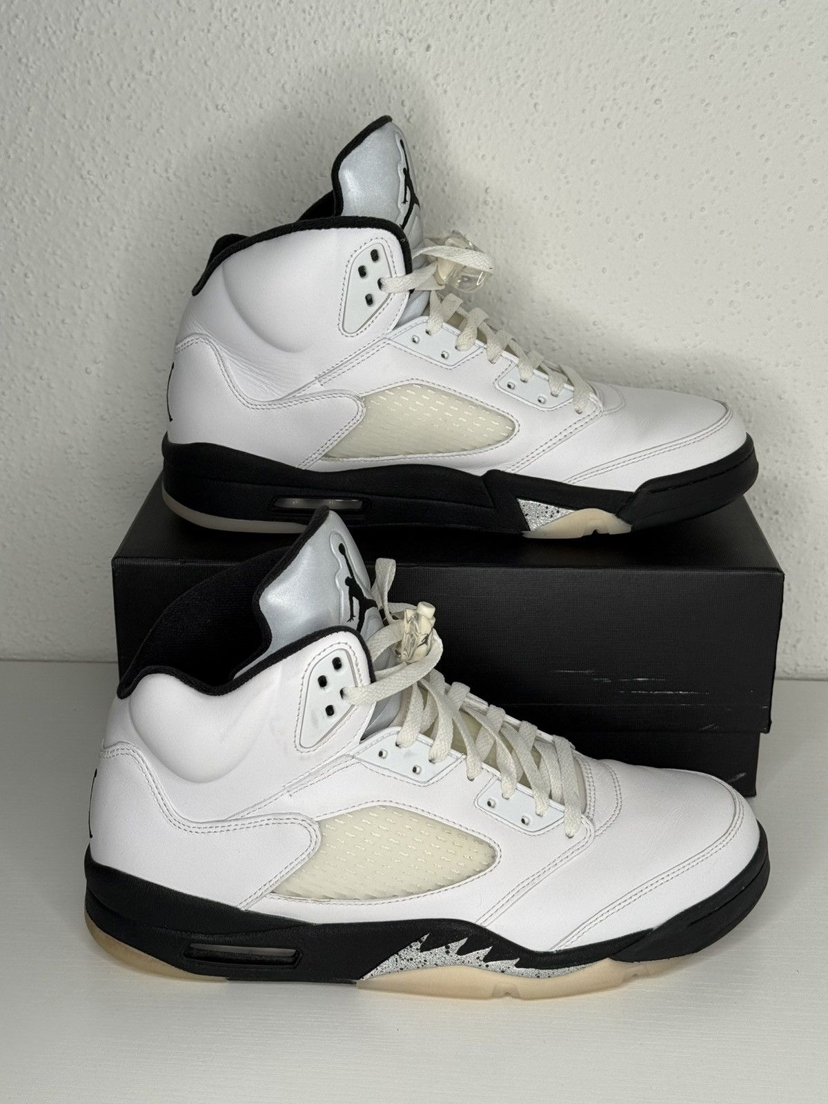 Jordan Brand Jordan 5 Retro Reverse Metallic Size US 12 / EU 45 - 4 Thumbnail