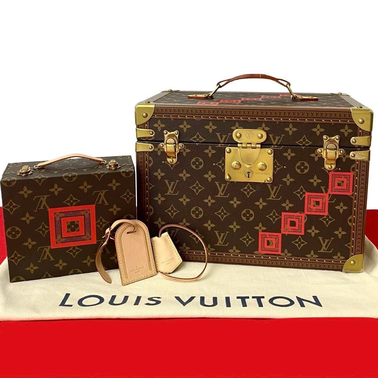 Louis Vuitton Louis Vuitton Louis Vuitton Boite Pharmacie Monogram Handbag Textile Vanity Bag DUTY FREE for USA Size ONE SIZE - 1 Thumbnail