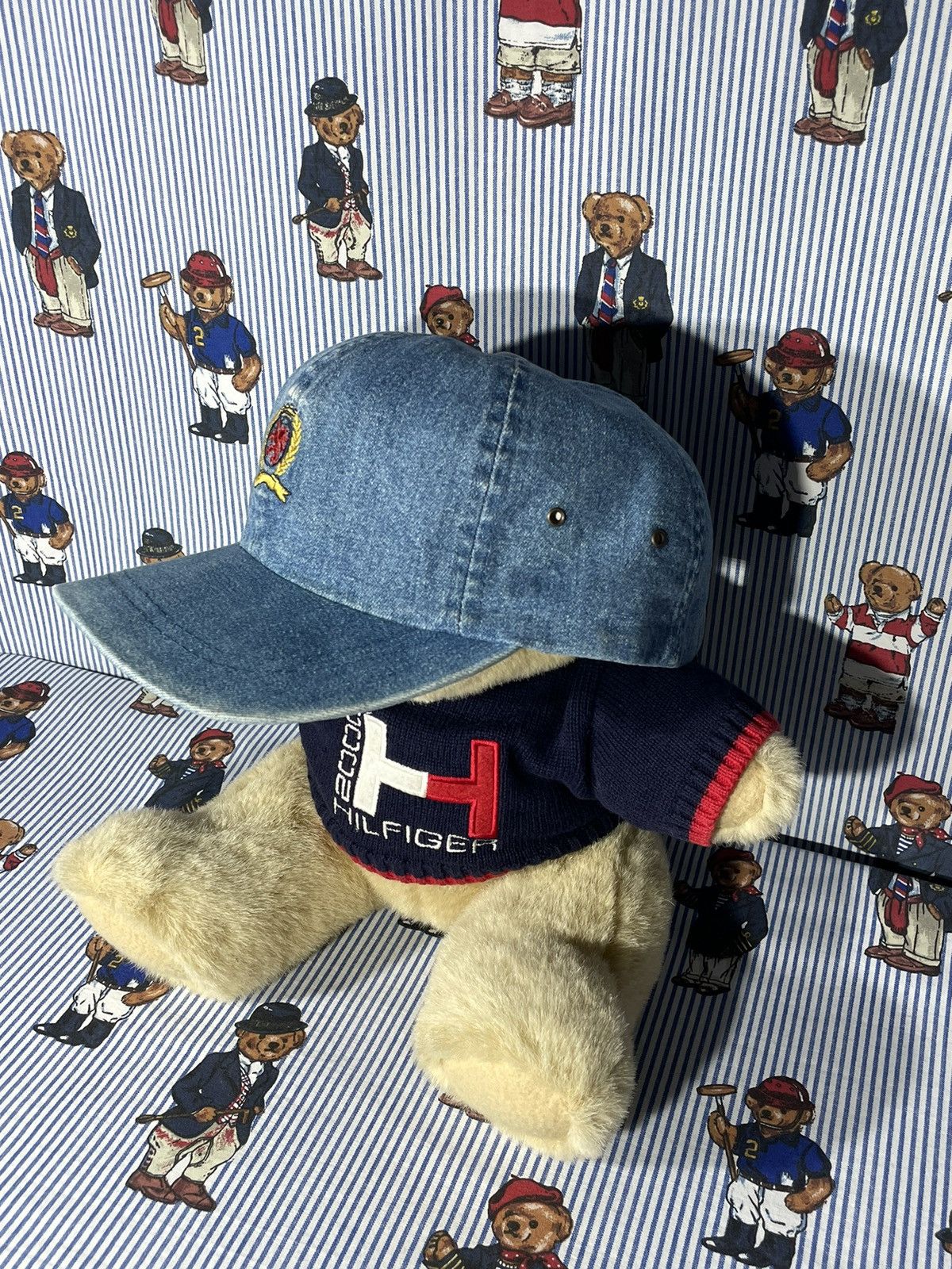 Tommy Hilfiger × Vintage Cap Tommy Hilfiger Lion Crest Denim OG Vintage 90’s Size ONE SIZE - 11 Thumbnail