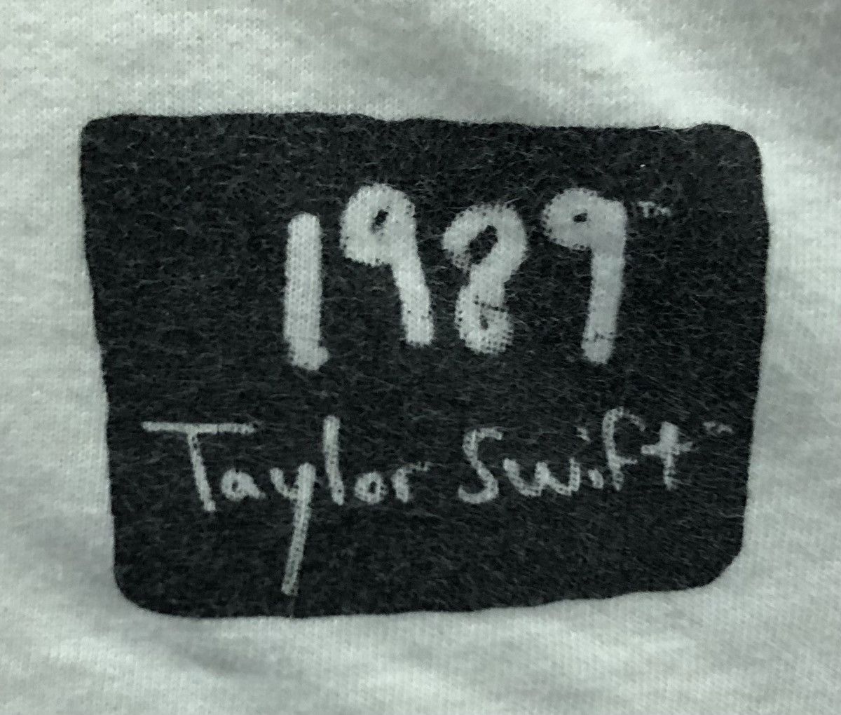 Vintage Truss Light Weight Taylor Swift The 1989 World Tour T-Shirt Size US M / EU 48-50 / 2 - 4 Thumbnail