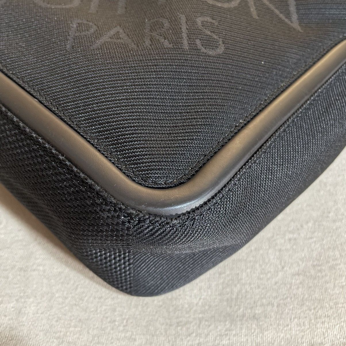 Louis Vuitton Louis Vuitton Damier Geant Citadin Black Vintage 2009 Size ONE SIZE - 5 Thumbnail