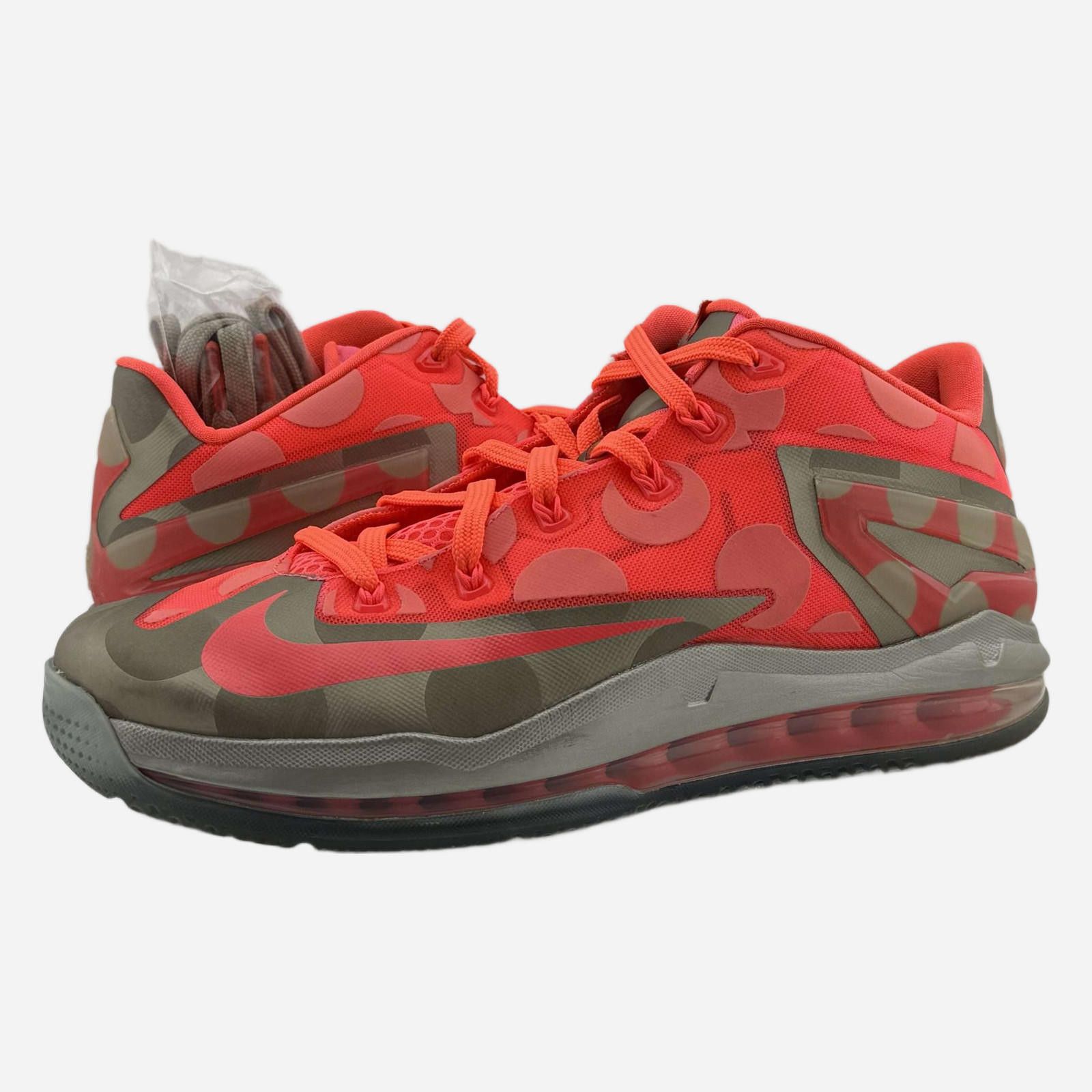 Nike Nike LeBron 11 Low Maison Polka Dots US 9.5 Used Size US 9.5 / EU 42-43 - 1 Thumbnail