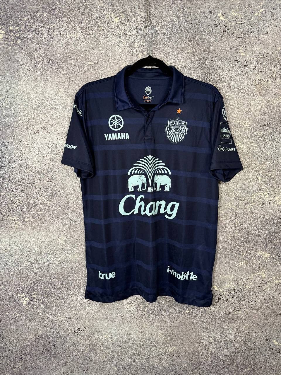 Vintage Buriram United 2017/18 Home Soccer Jersey Medium Size US M / EU 48-50 / 2 - 1 Thumbnail