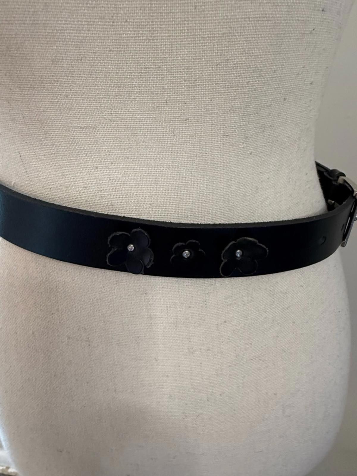 Other Sangiorgio black floral leather belt silver buckle SZ SM Size ONE SIZE - 2 Thumbnail