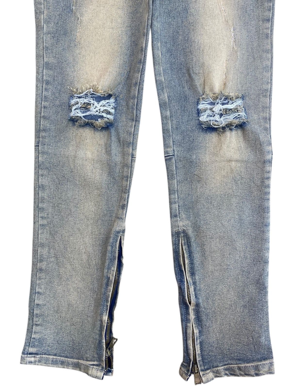 Japanese Brand Japanese Brand Mid Rise Ripped Style Zipper Jeans Size US 28 / EU 44 - 9 Thumbnail
