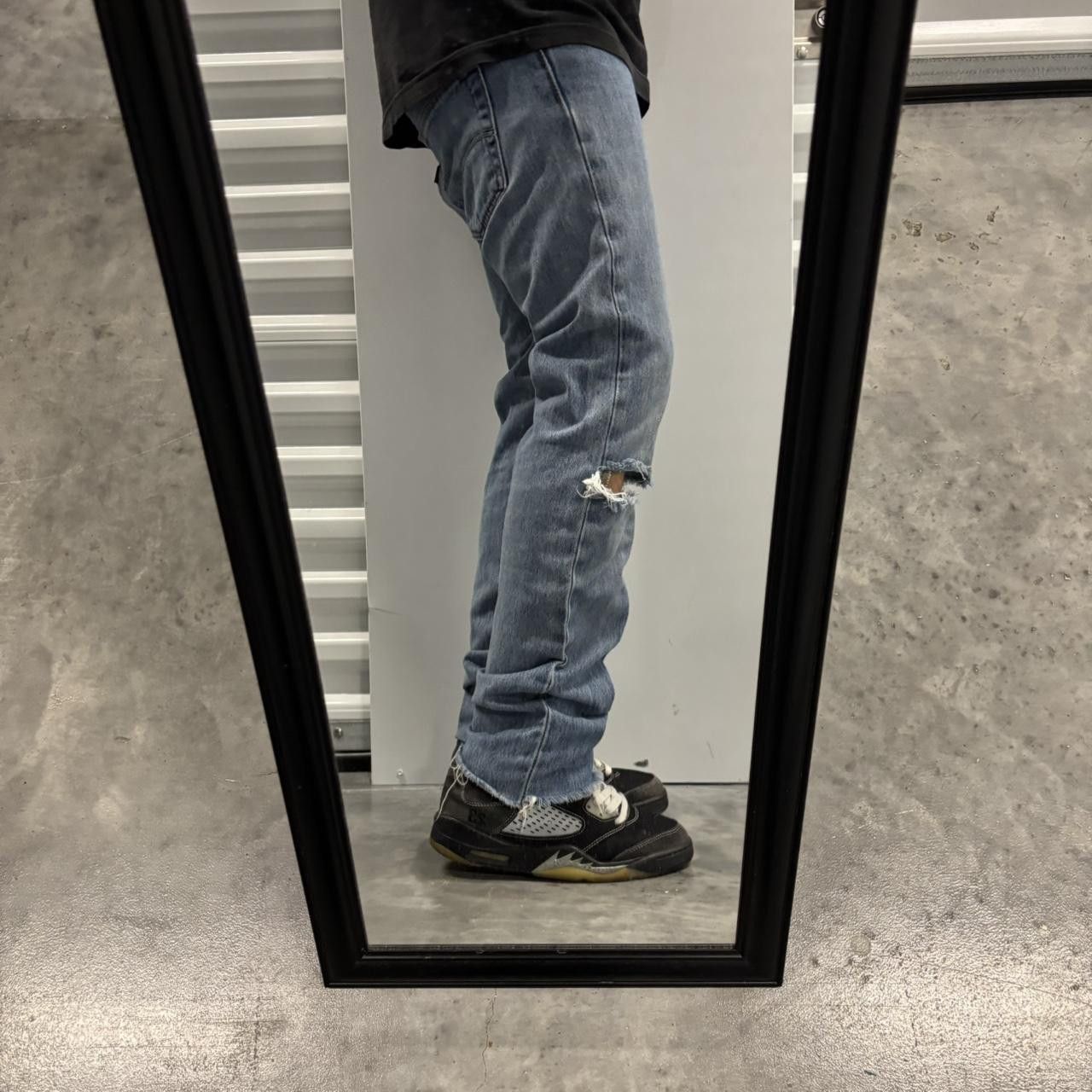 Levi's × Vintage Crazy Vintage Y2K/2000s Light Wash Levis 501 Distressed Denim Jeans! Size US 28 / EU 44 - 2 Thumbnail