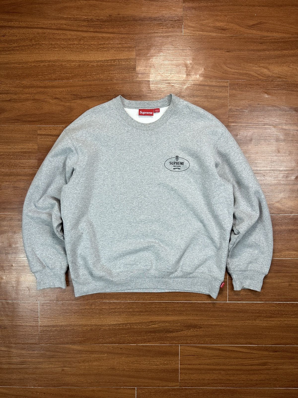 Supreme SUPREME OVAL CREST CREWNECK Size US M / EU 48-50 / 2 - 1 Thumbnail