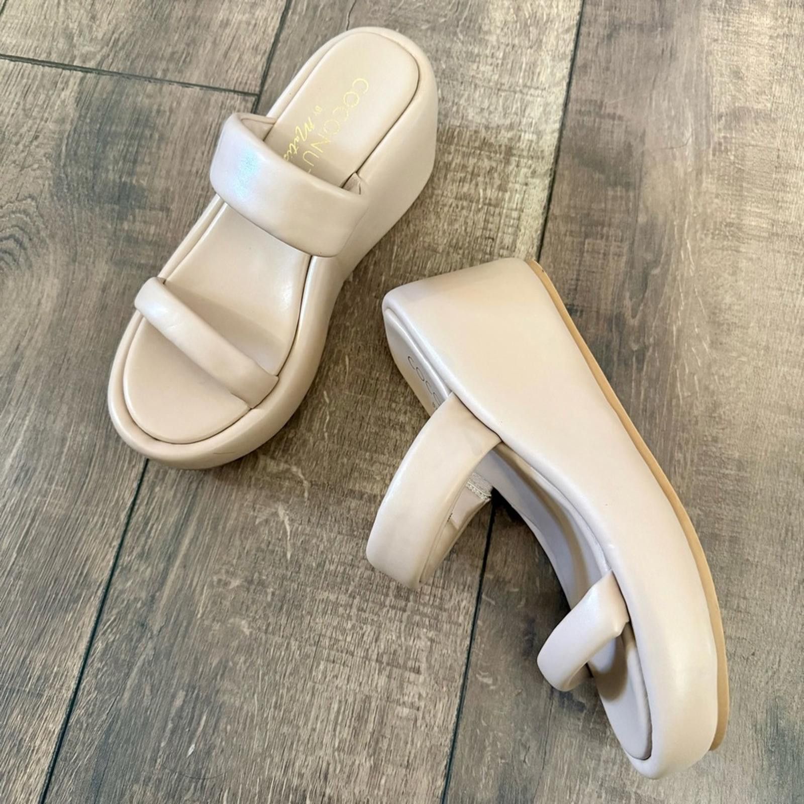 Other Coconuts by Matisse ‘Unique’ Wedge Sandals Size US 9 / IT 39 - 3 Thumbnail