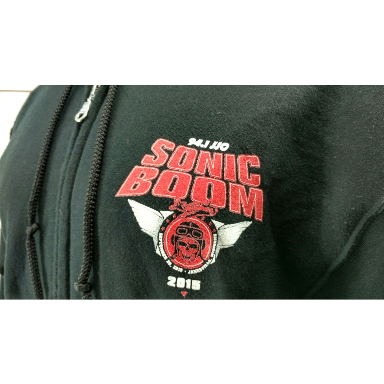 Gildan Sonic Boom Tour 2015 Five Finger Death Punch Size Medium Black Full-Zip Hoodie Size US M / EU 48-50 / 2 - 4 Thumbnail