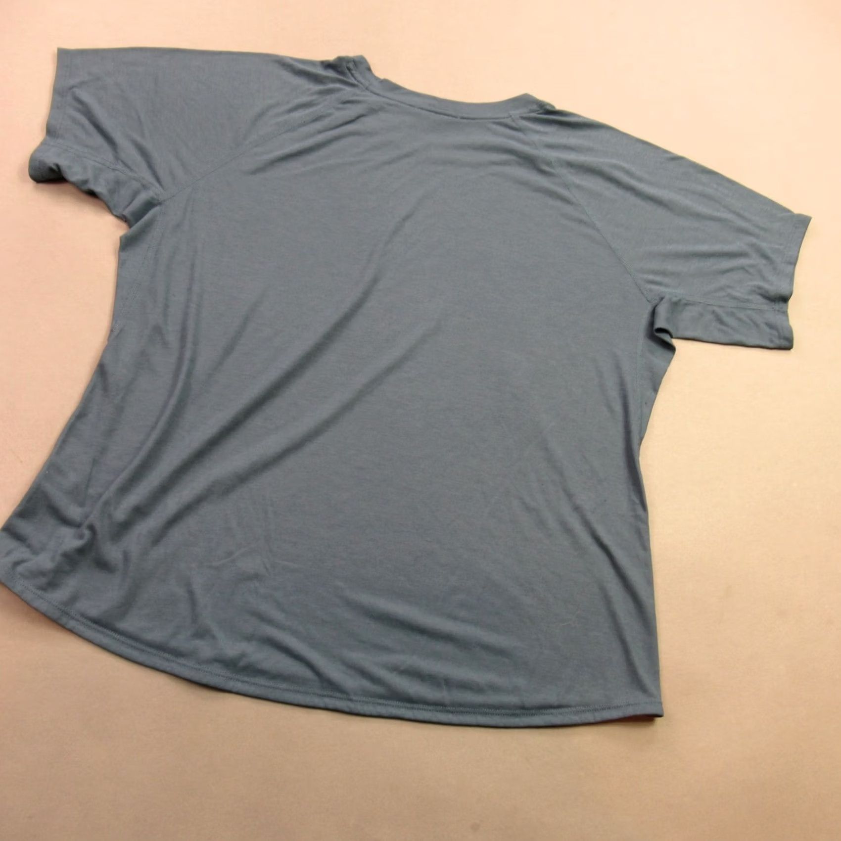 Patagonia Patagonia Shirt Mens Large Blue Short Sleeve Crew Neck Outdoor Capilene Size US L / EU 52-54 / 3 - 6 Thumbnail