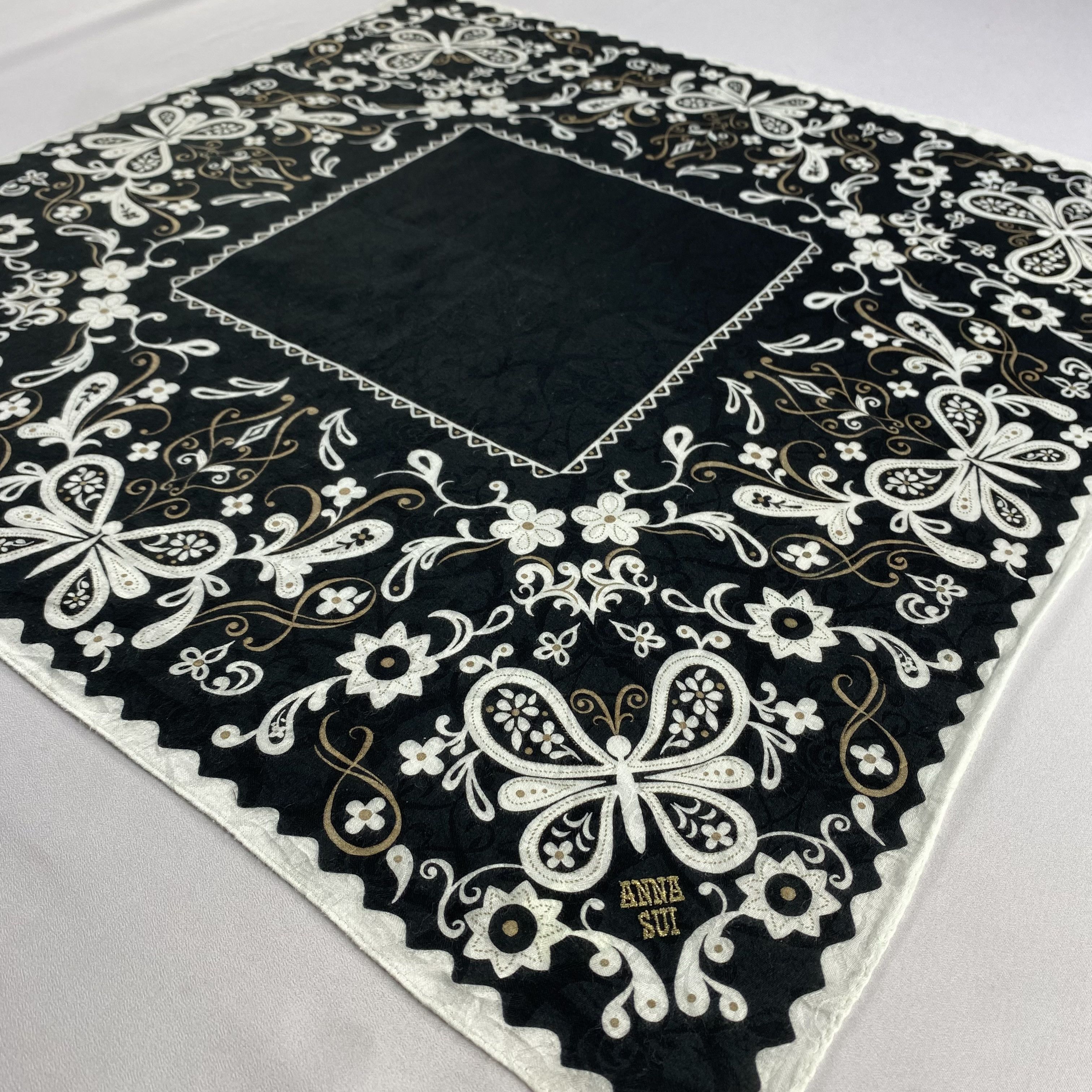 Vintage Anna Sui Bandana/ Handkerchief / Neckerchief-P1137 Size ONE SIZE - 2 Thumbnail