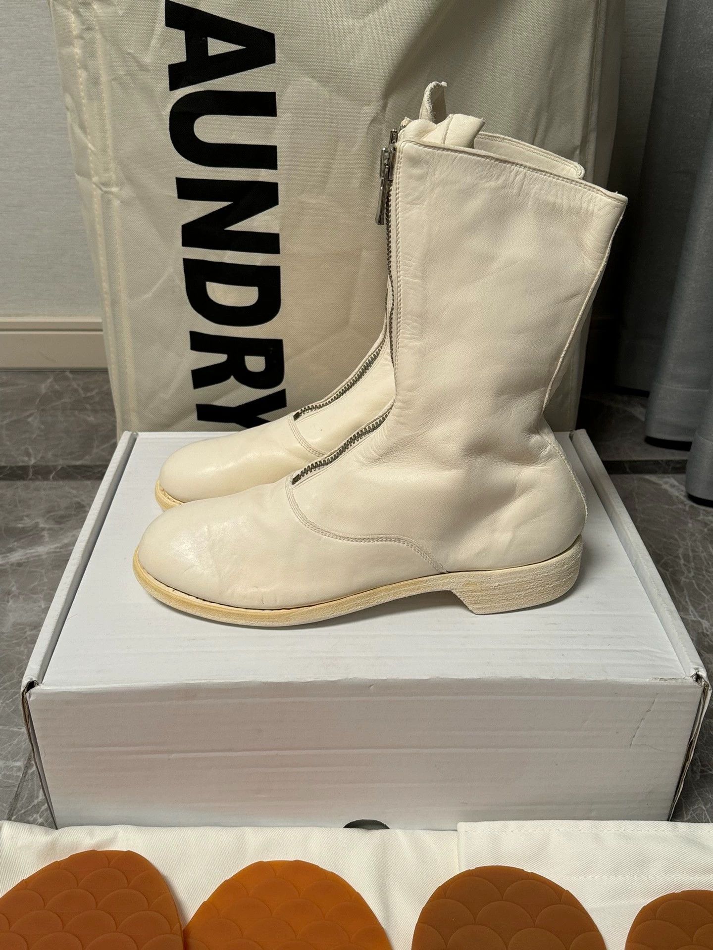 Guidi Guidi 310 White 38 NWT Size US 7.5 / IT 37.5 - 1 Thumbnail