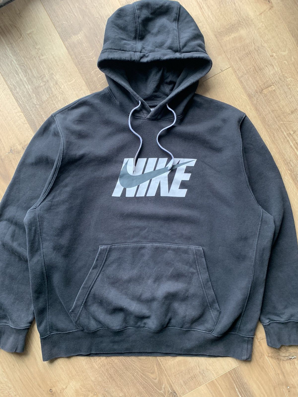 Nike Vintage Nike Big Swoosh Logo Hoodie Size US XL / EU 56 / 4 - 3 Thumbnail