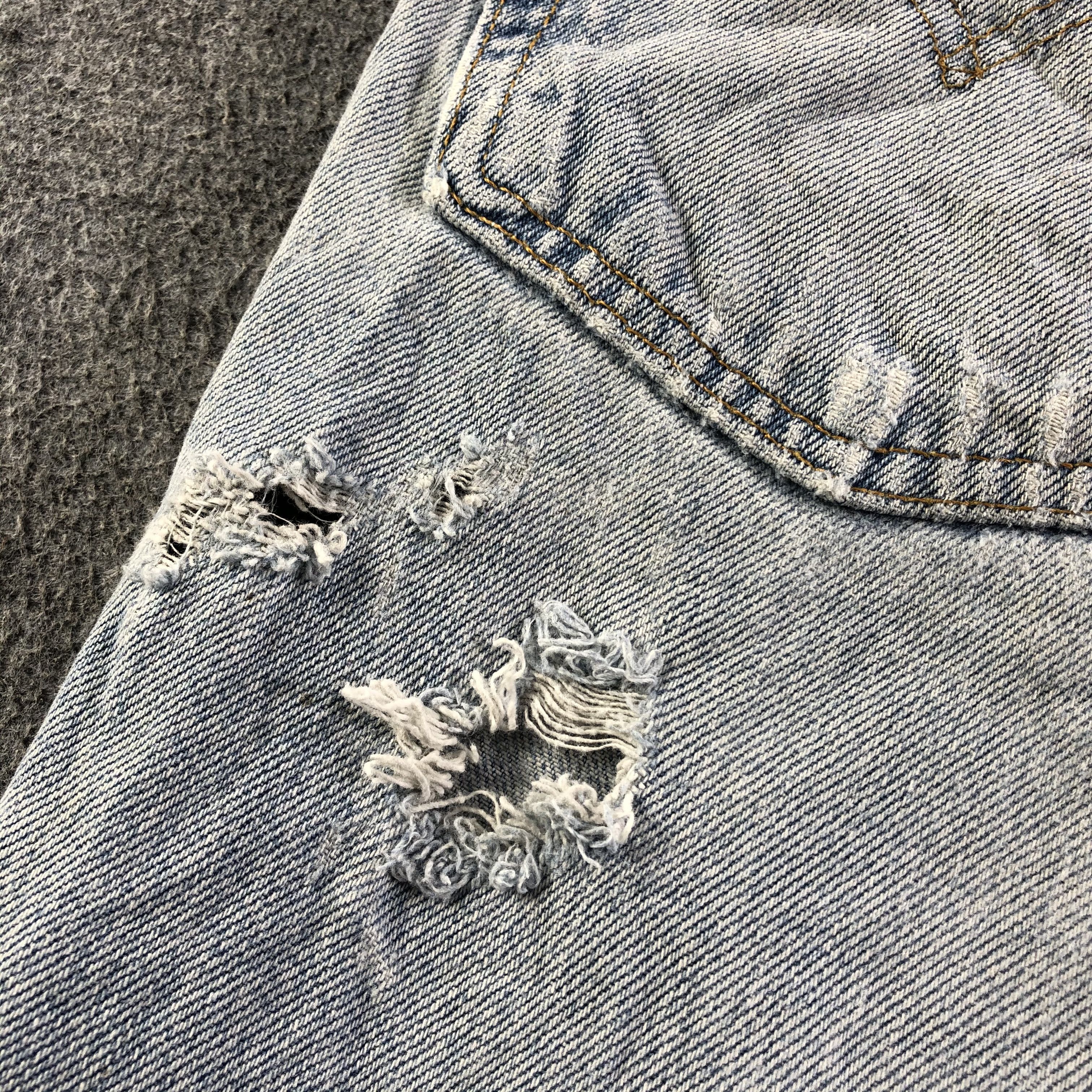 Levi's Vintage 90s Light Wash Levis 550 Jeans-J4193 Size US 37 - 9 Thumbnail