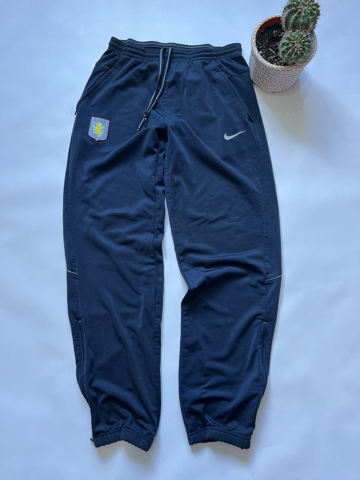 Nike Aston Villa Nike Blue Pants Rare Soccer Football Size US 32 / EU 48 - 1 Thumbnail