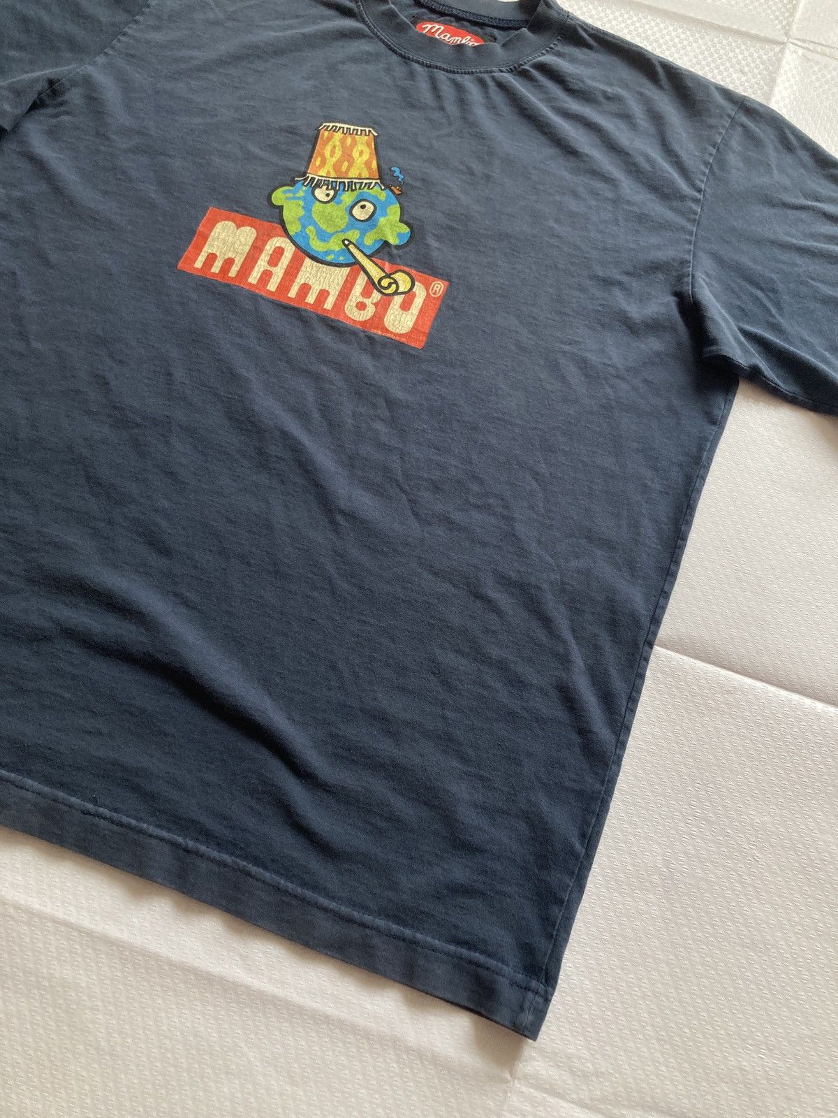 Mambo Mambo Vintage 1997 Tee act global drink local Size US M / EU 48-50 / 2 - 10 Thumbnail
