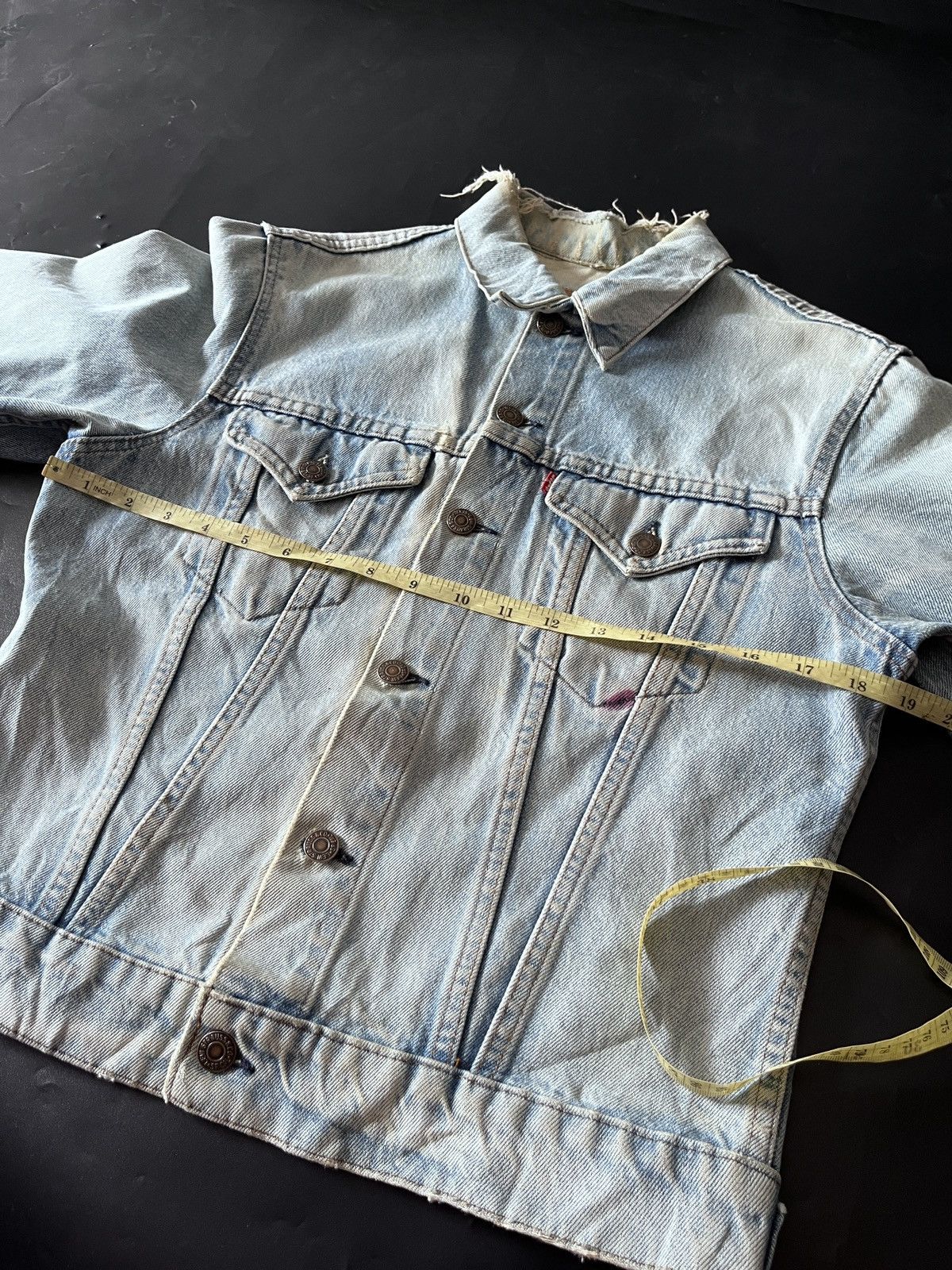 Levi's 1980s Levis Distressed denim jacket Size US S / EU 44-46 / 1 - 15 Thumbnail