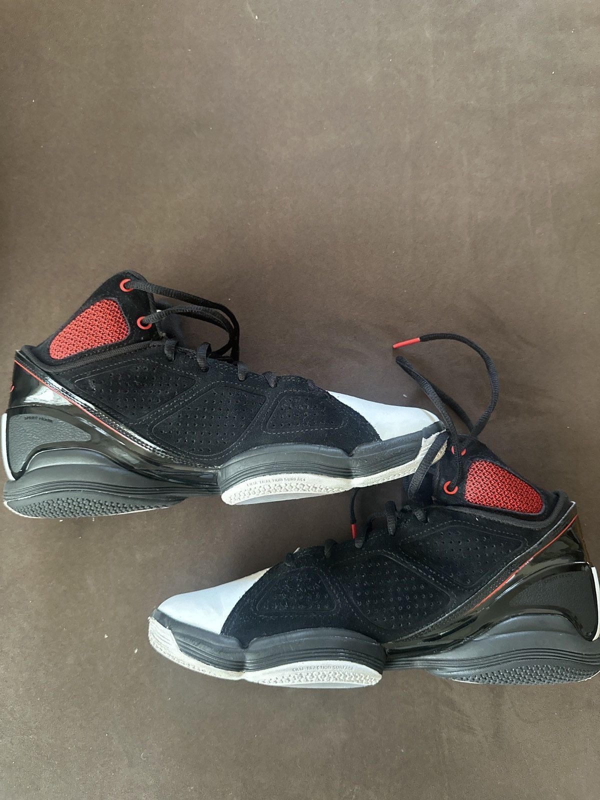 Adidas AdiZero Rose 1.5 Restomod Size US 9.5 / EU 42-43 - 2 Thumbnail