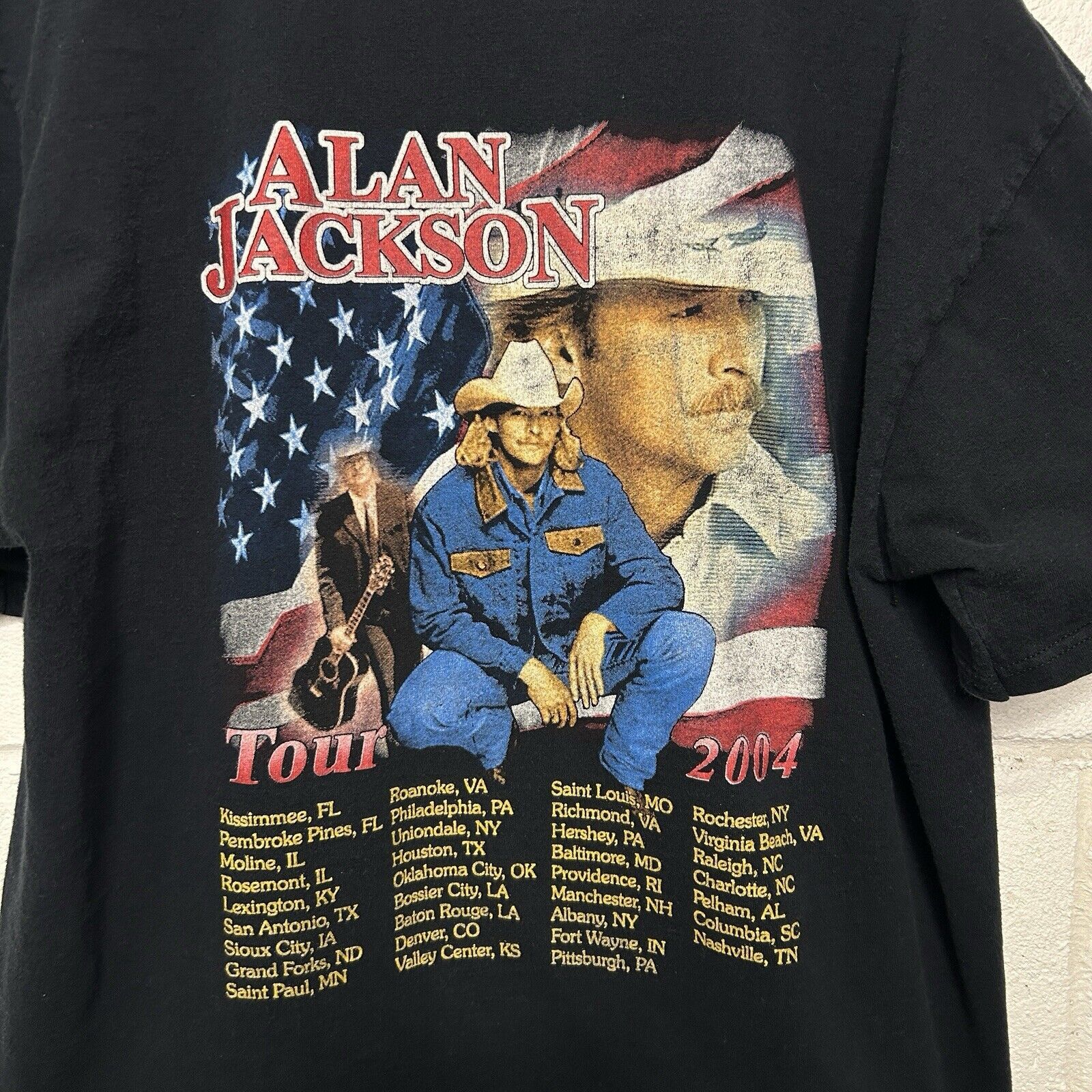 Fruit Of The Loom Vintage Alan Jackson 2004 Tour Greatest Hits Promo Tee Size US XL / EU 56 / 4 - 4 Thumbnail