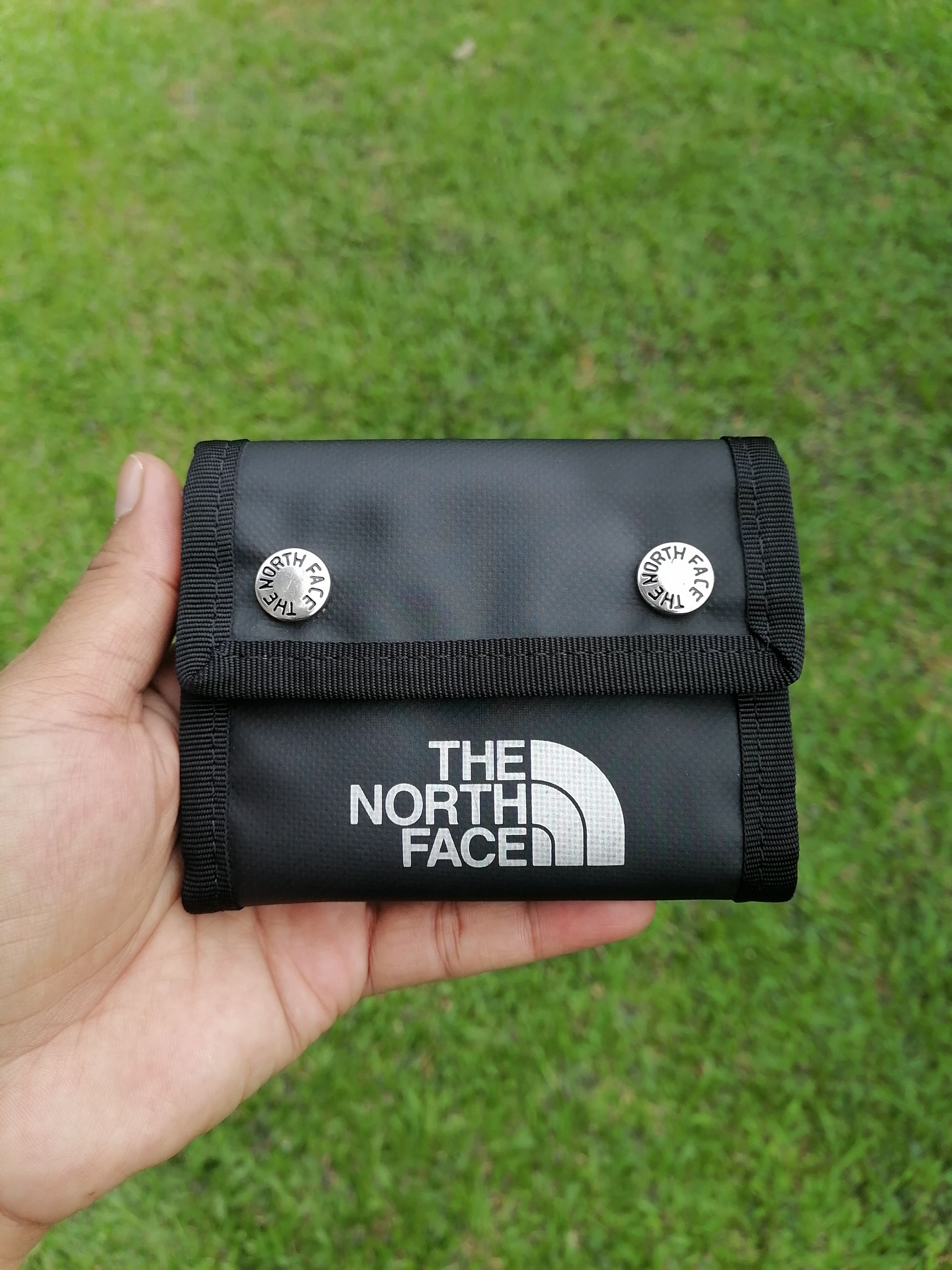 Supreme × The North Face Supreme X North Face Travel Wallet