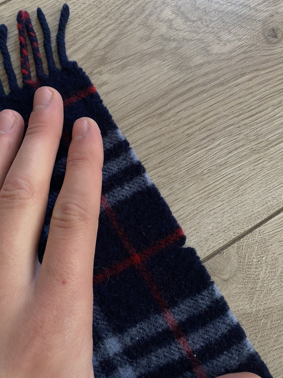 Burberry Vintage Burberrys Scarf Wool Made In England Size ONE SIZE - 11 Thumbnail