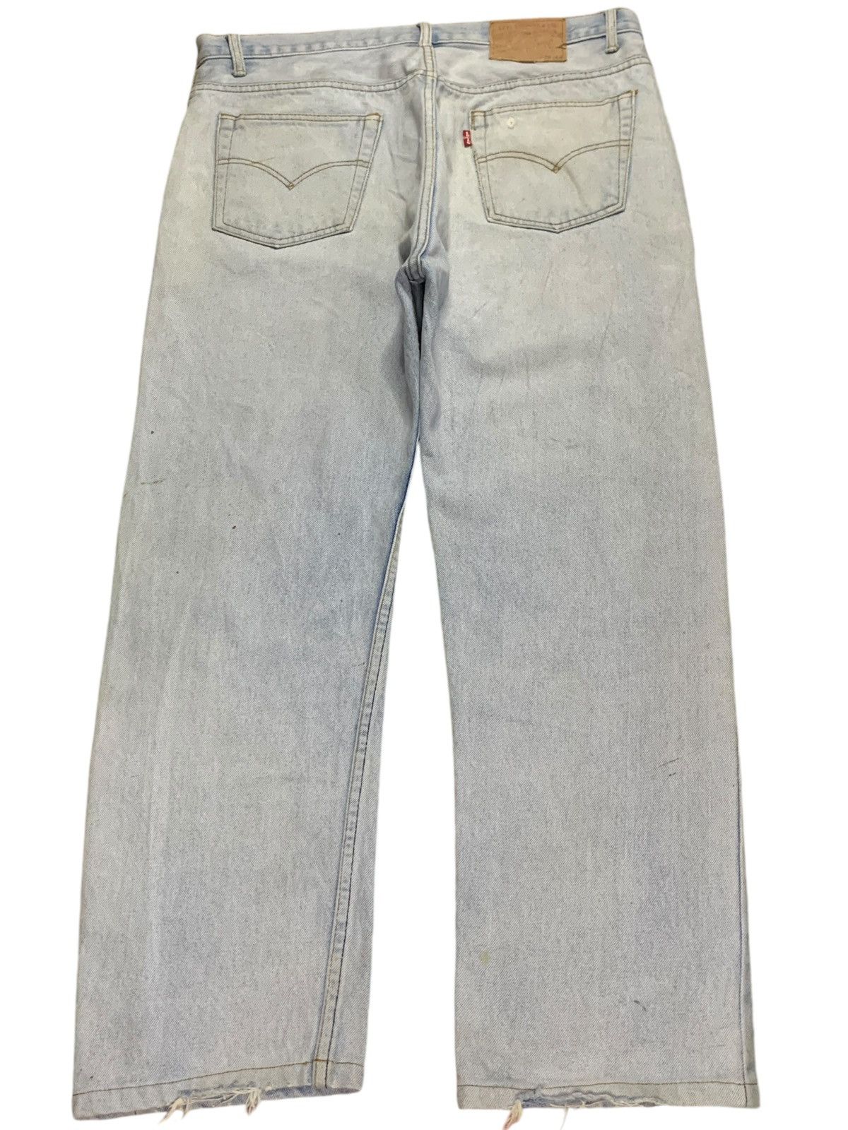 Levi's × Levi's Vintage Clothing SALES🔥Vintage 90s Levis Light Wash Distressed Loose Jeans Size US 34 / EU 50 - 2 Thumbnail